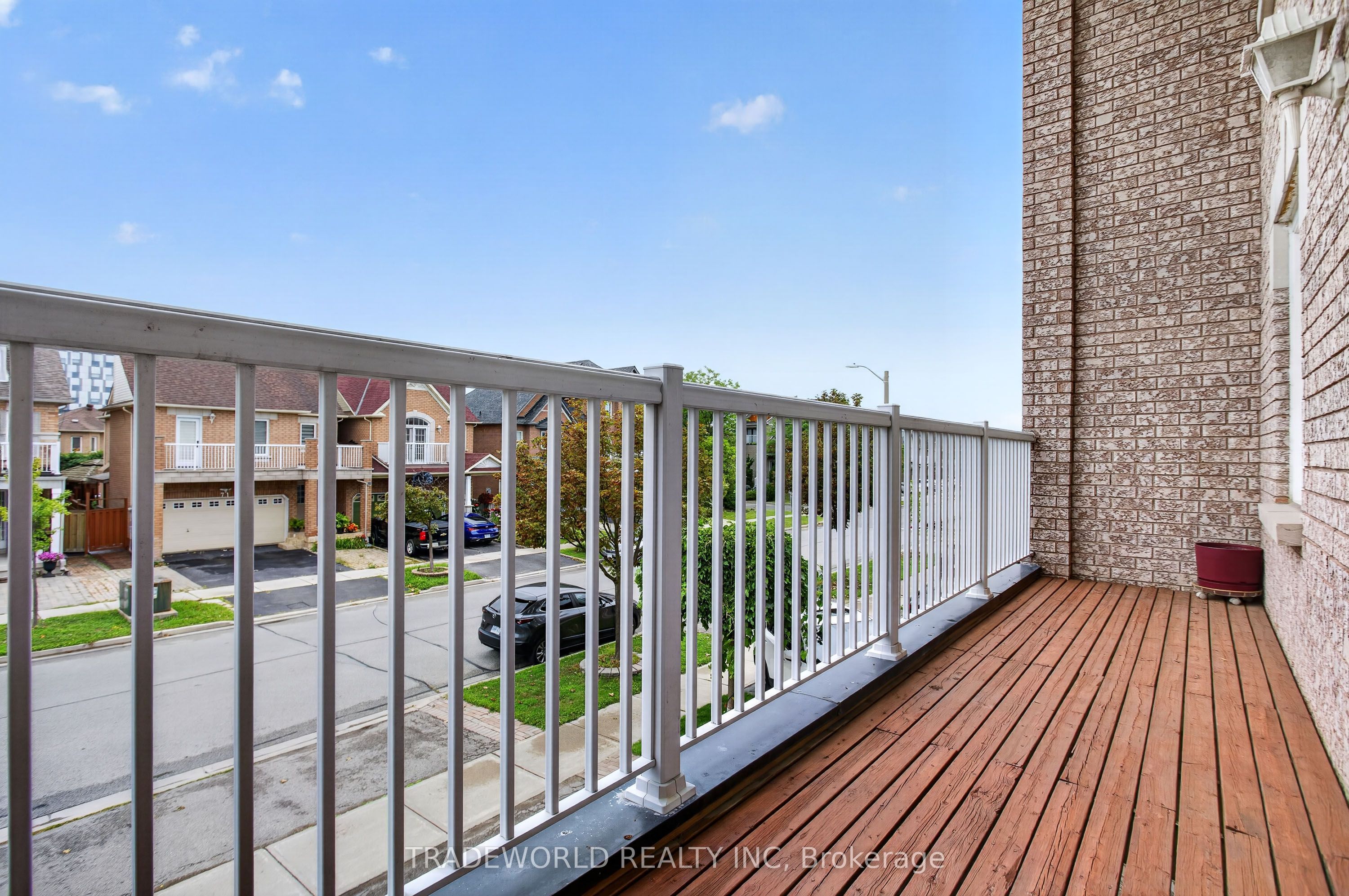 68 Grand Valley Boulevard Property Photo 18