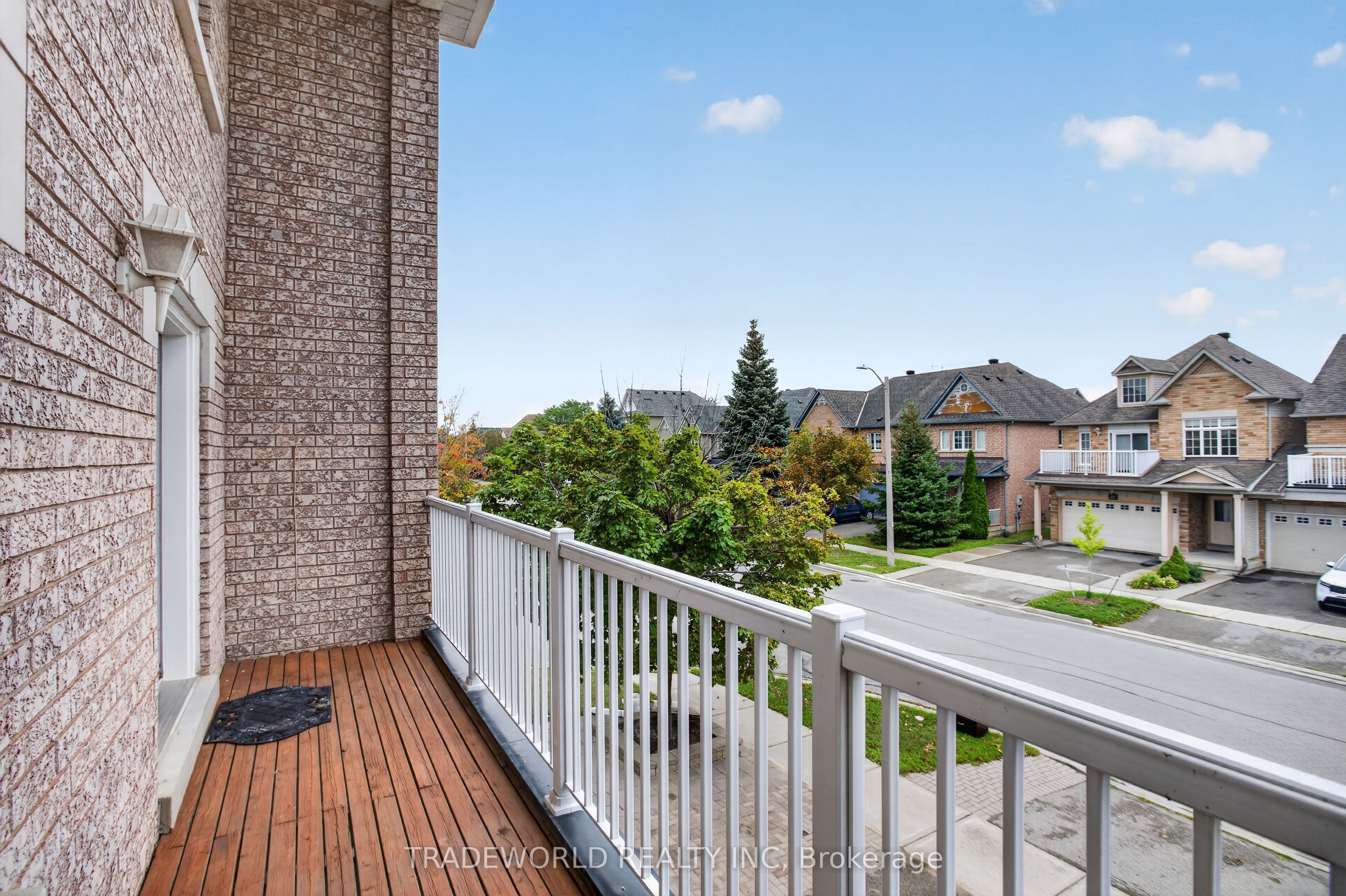 68 Grand Valley Boulevard Property Photo 19