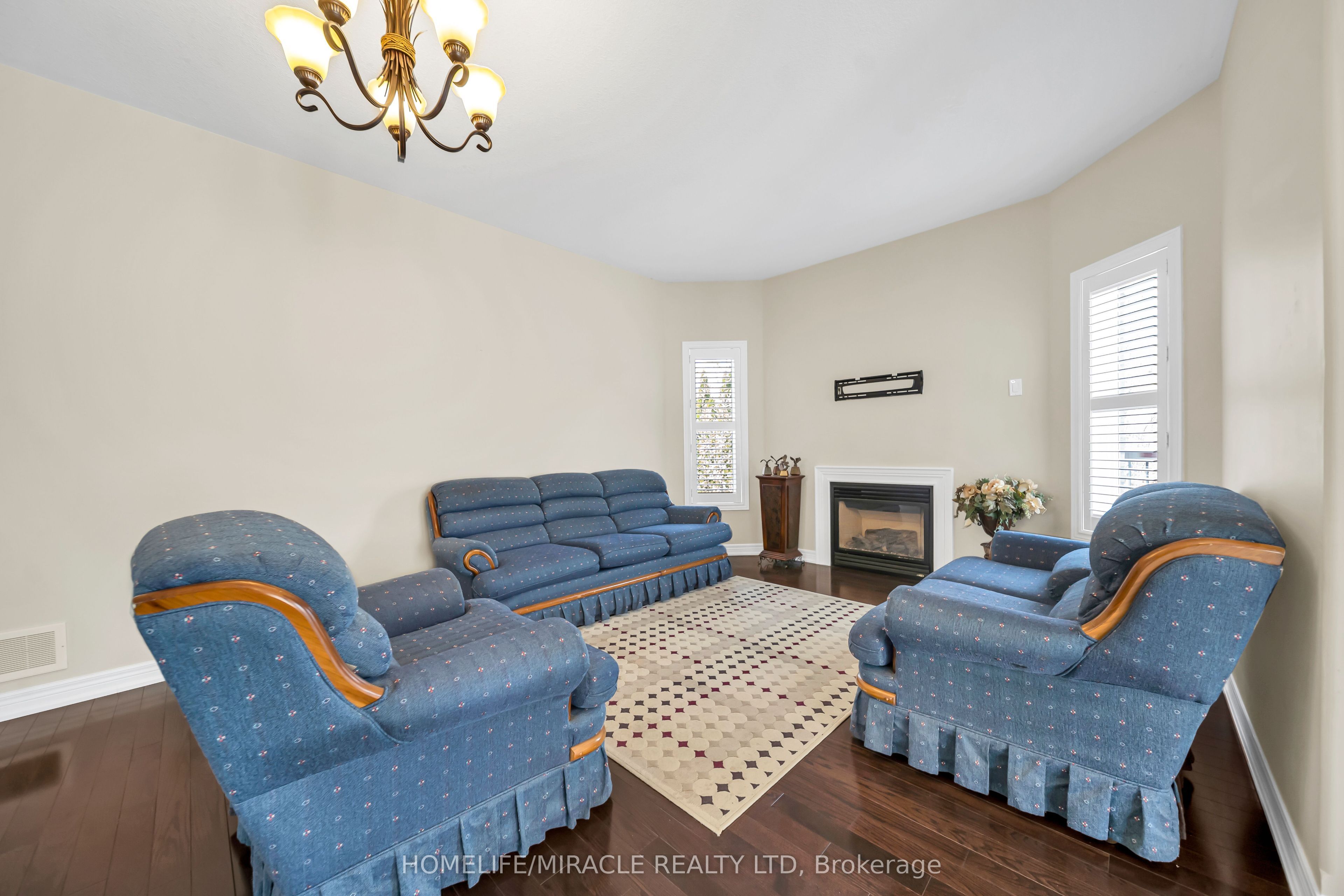 57 Bronze Crescent Property Photo 10