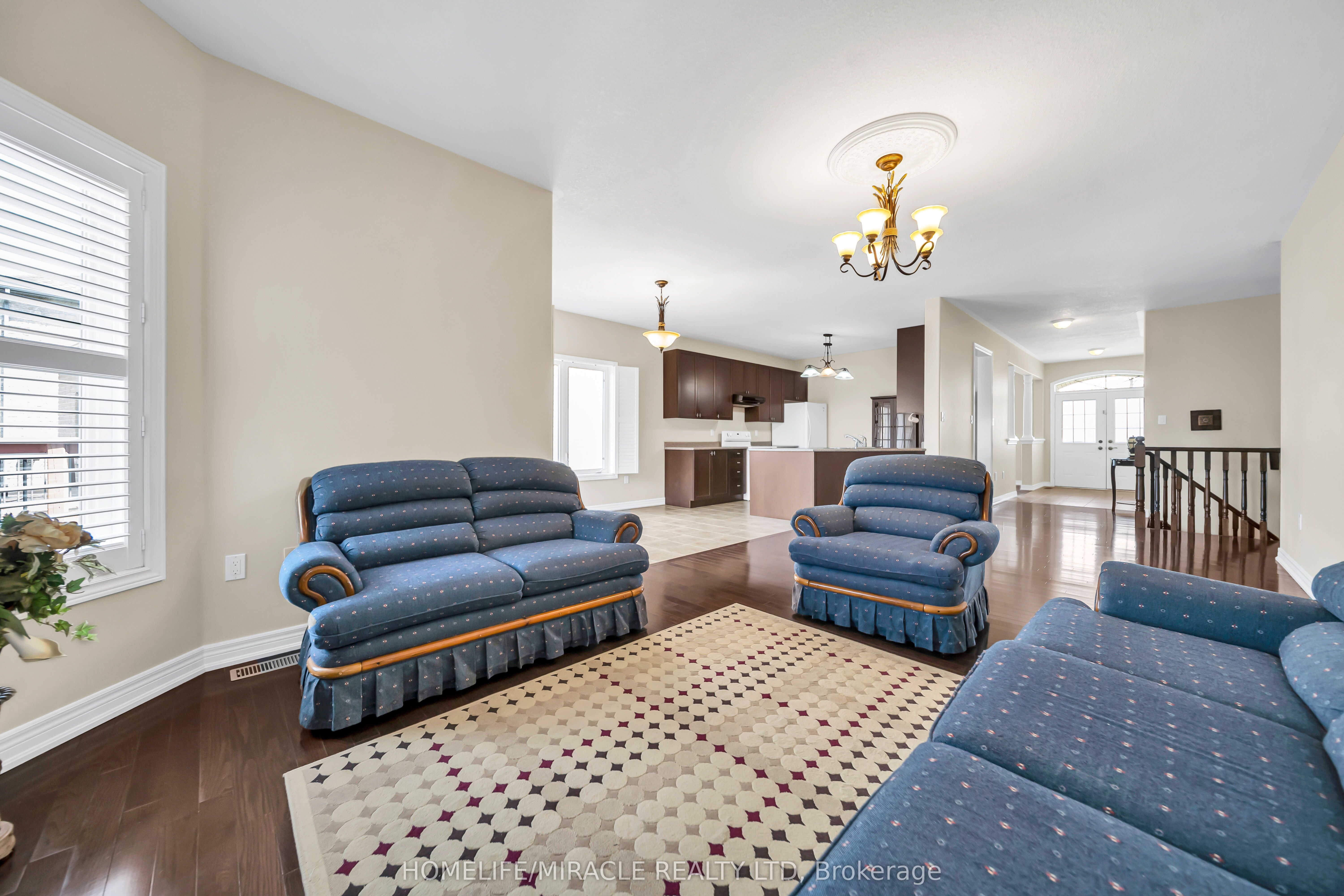 57 Bronze Crescent Property Photo 11