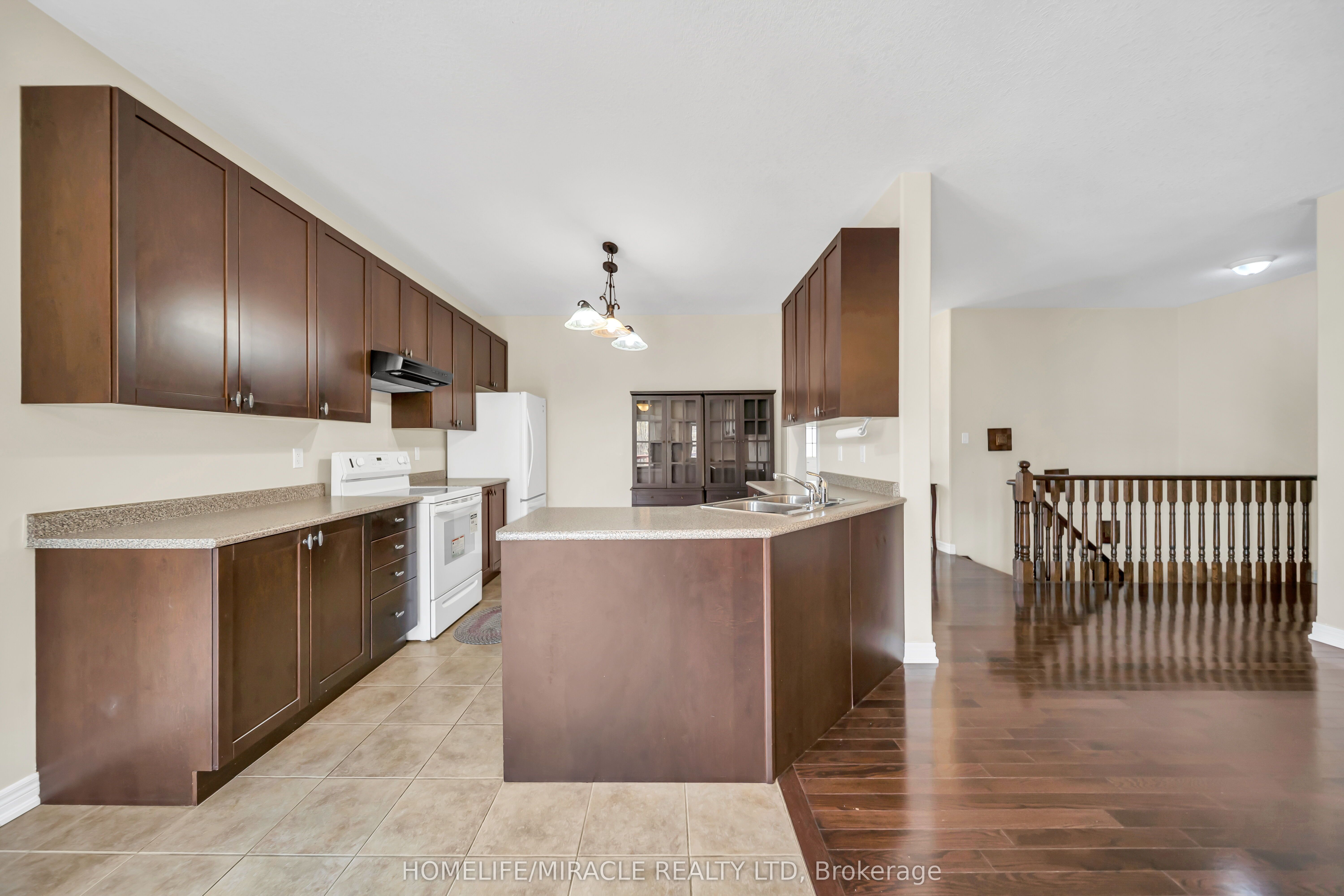 57 Bronze Crescent Property Photo 14