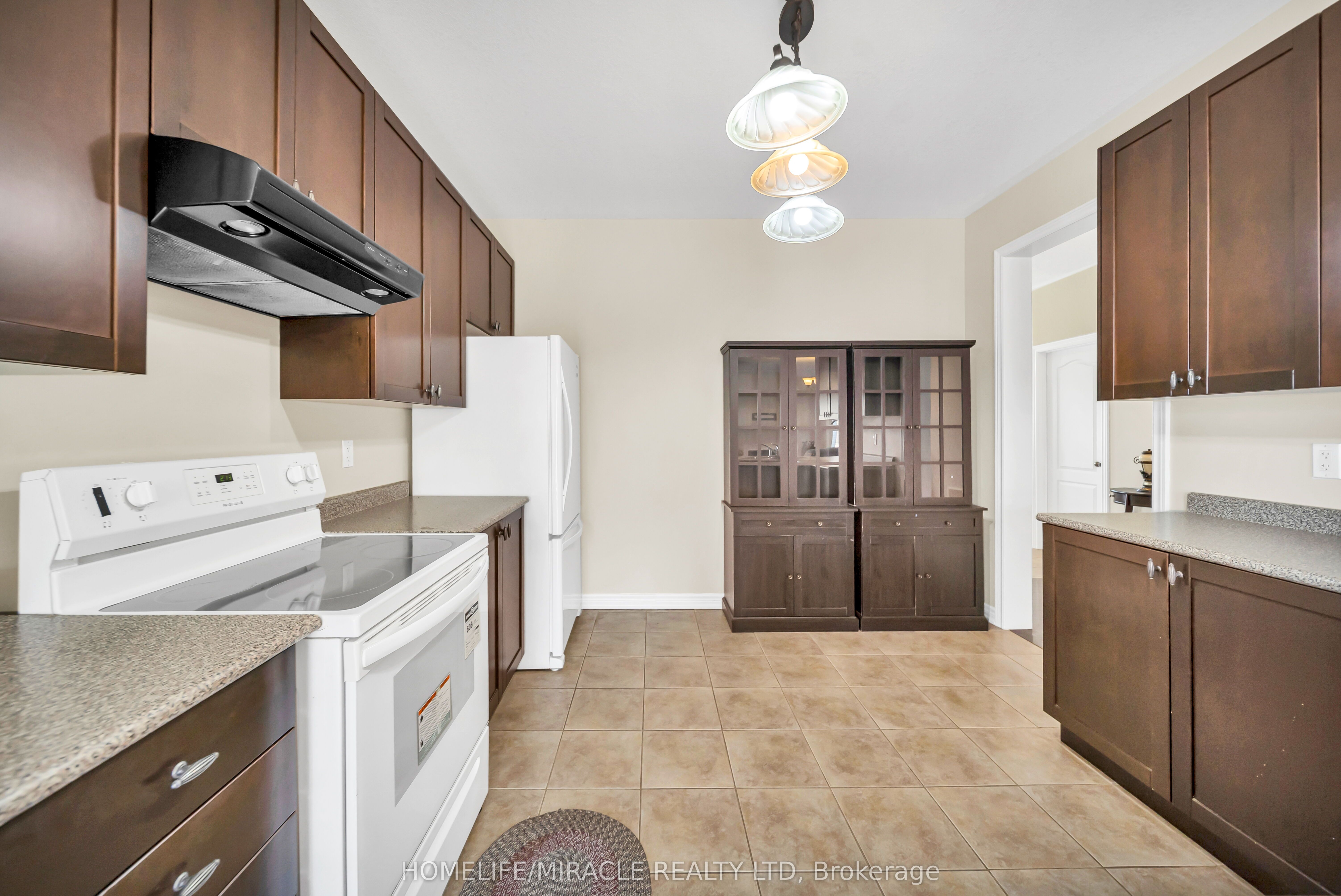 57 Bronze Crescent Property Photo 15