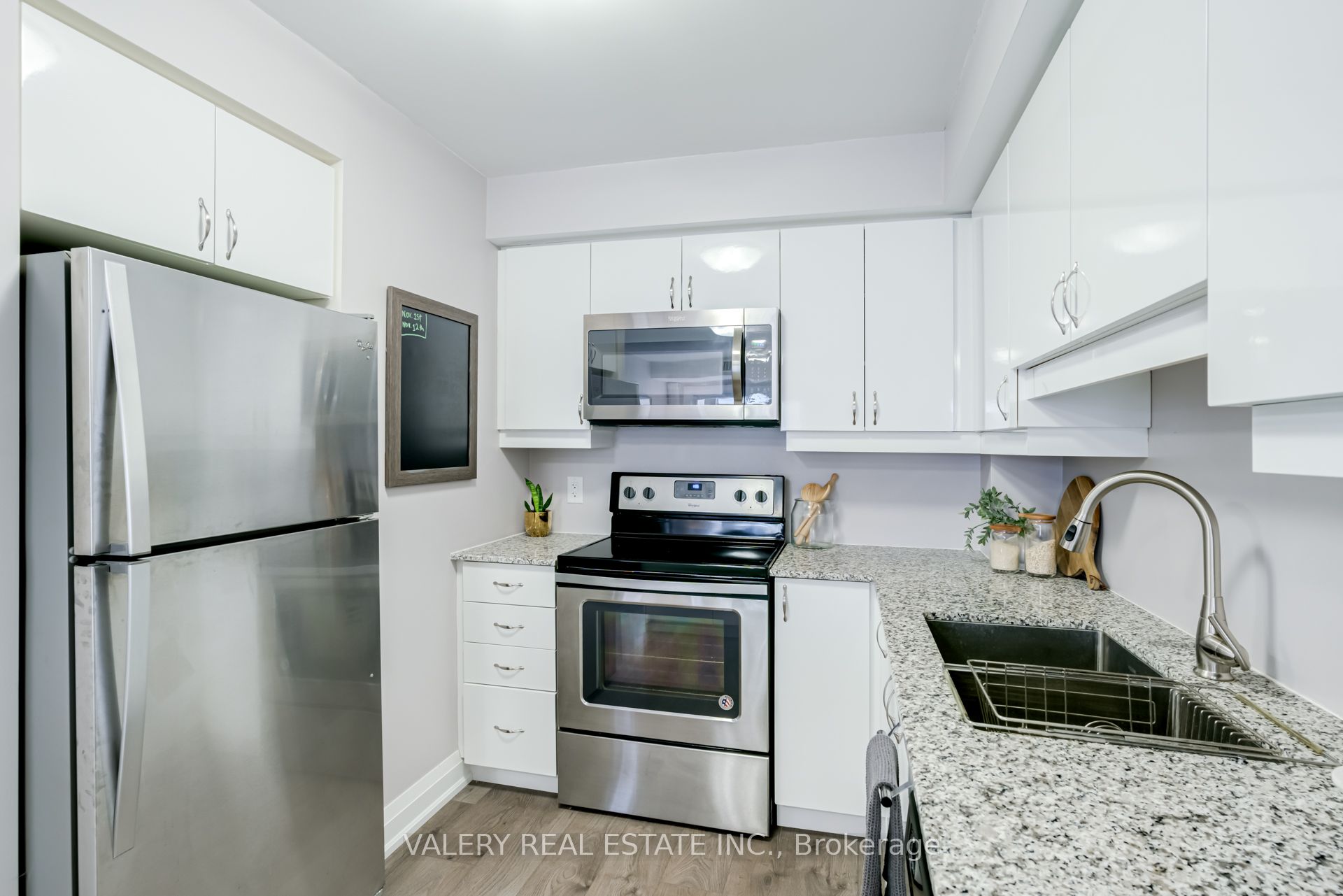 481 Rupert Avenue 226 Property Photo 10
