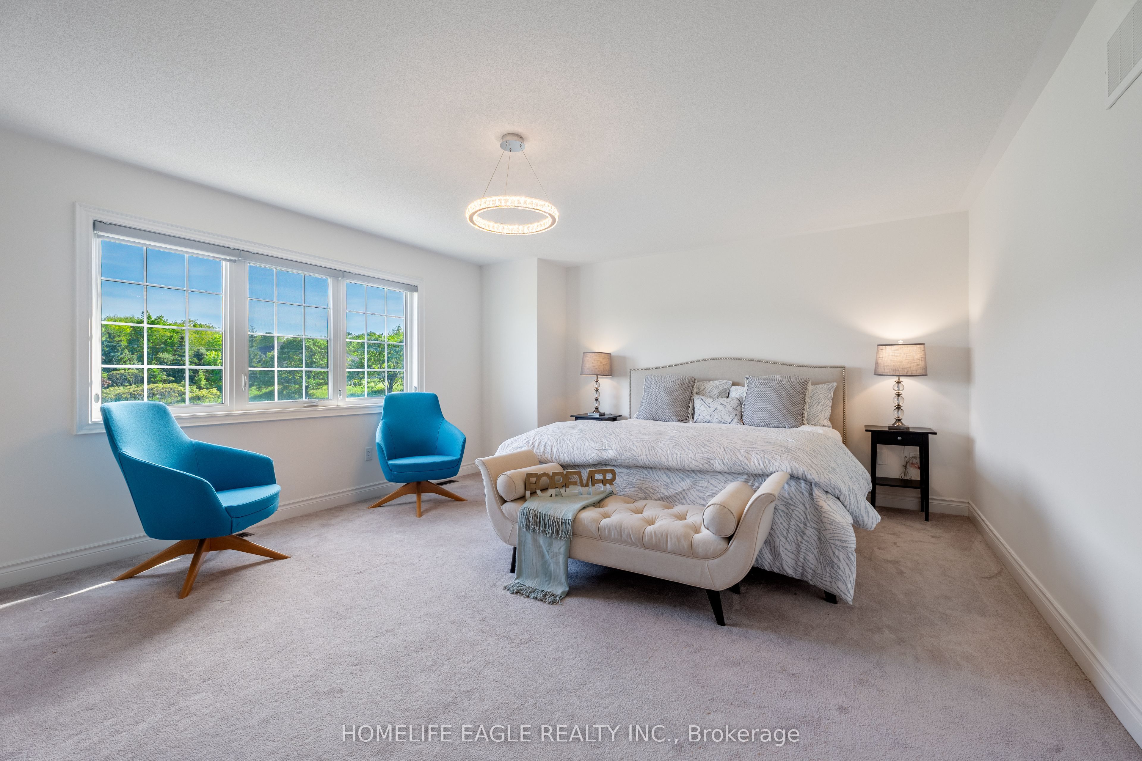 58 Tesla Crescent Property Photo 10