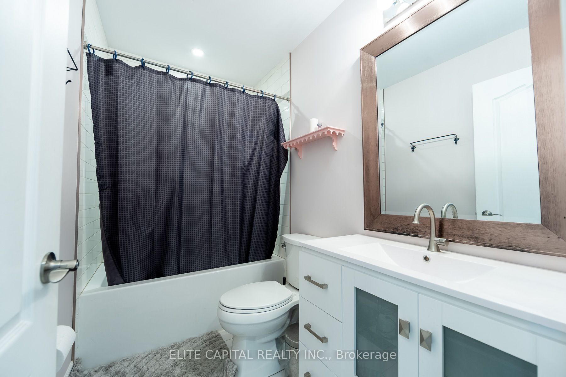 405 King Street E Property Photo 13