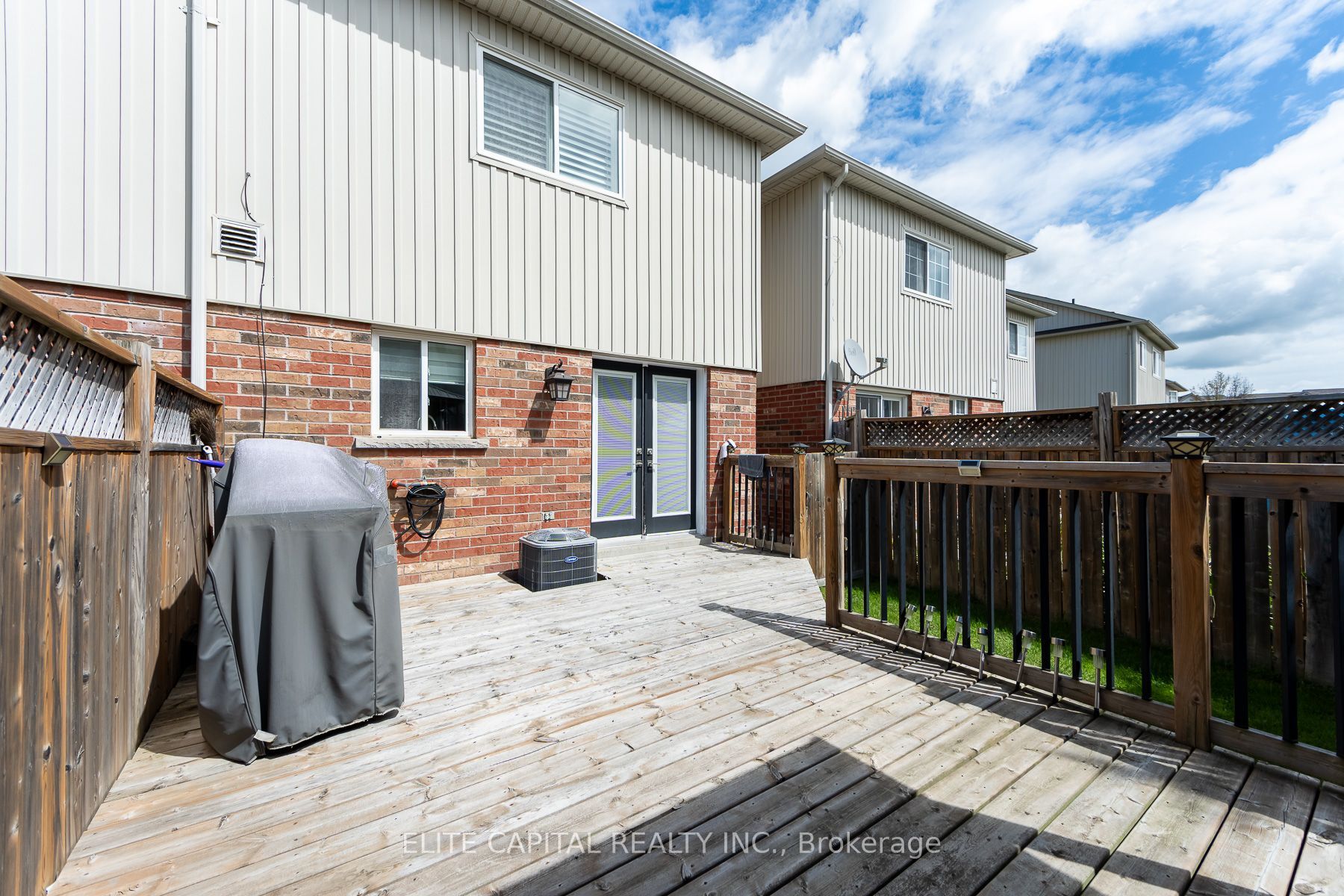 405 King Street E Property Photo 17