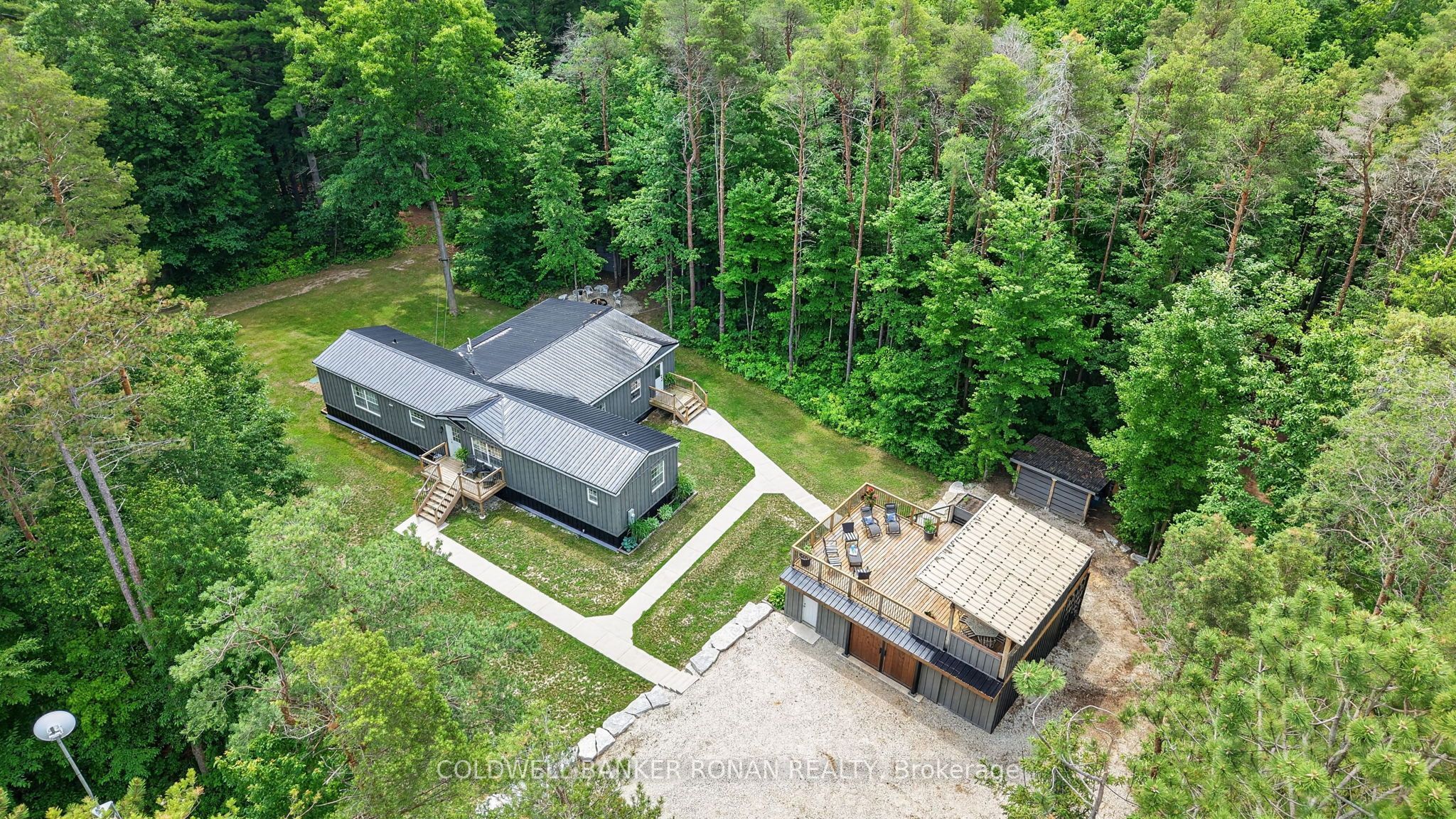 9087 Webster Road Property Photo 1