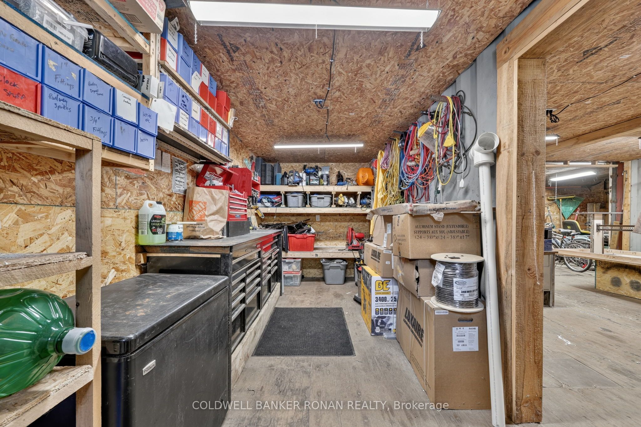 9087 Webster Road Property Photo 33