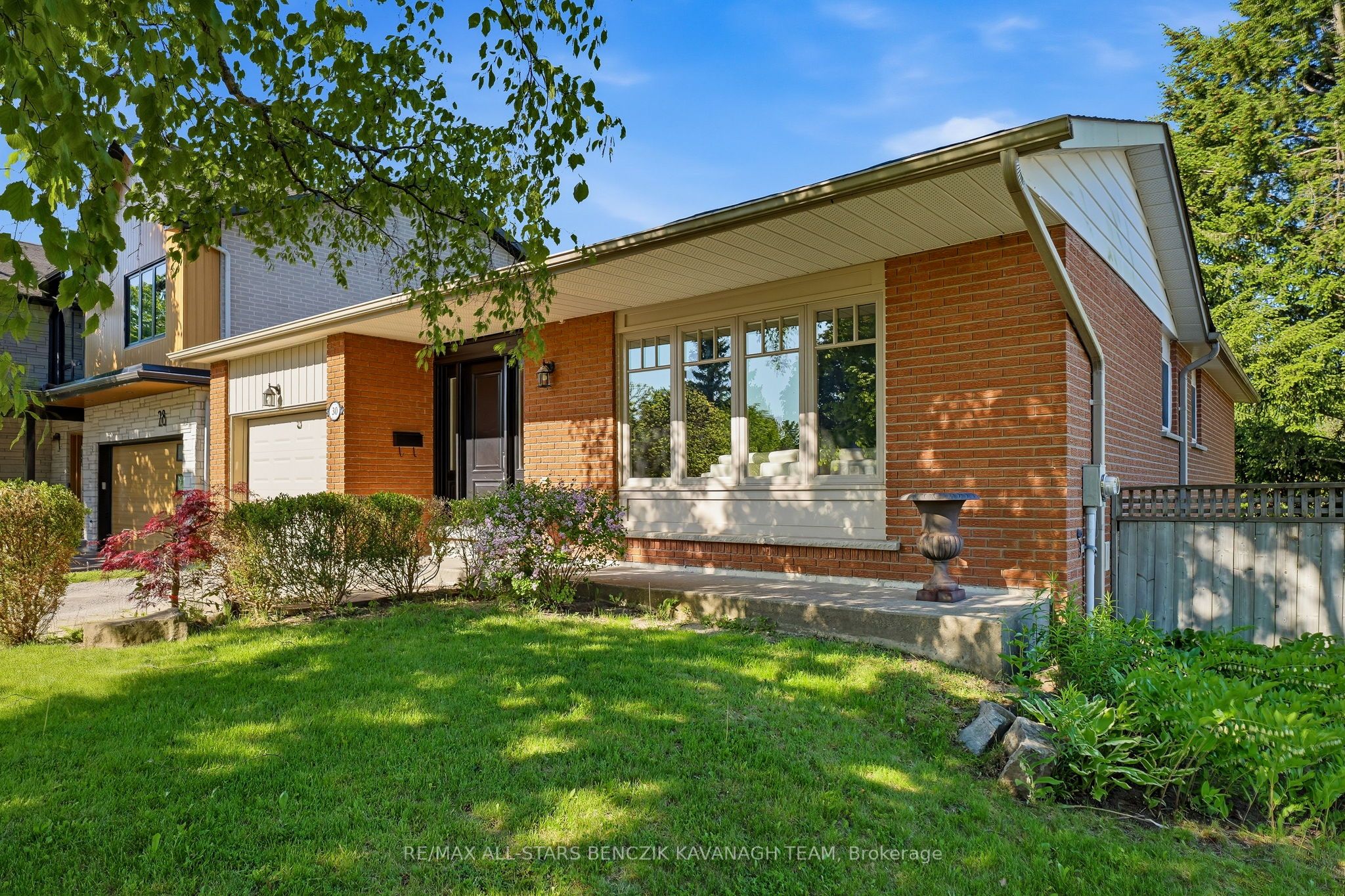 30 Sir Caradoc Place