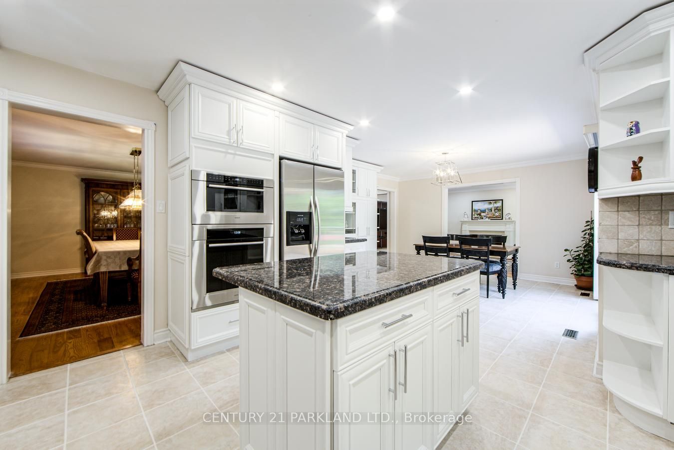 112 Strathearn Avenue Property Photo 9