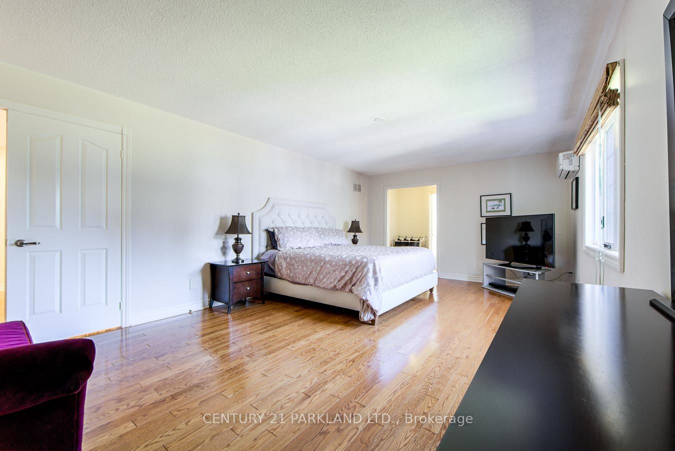 112 Strathearn Avenue Property Photo 23