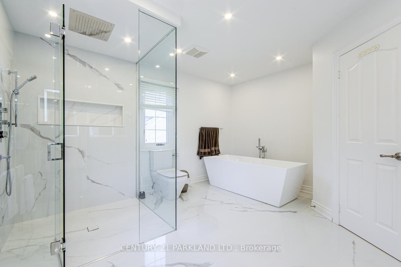 112 Strathearn Avenue Property Photo 26