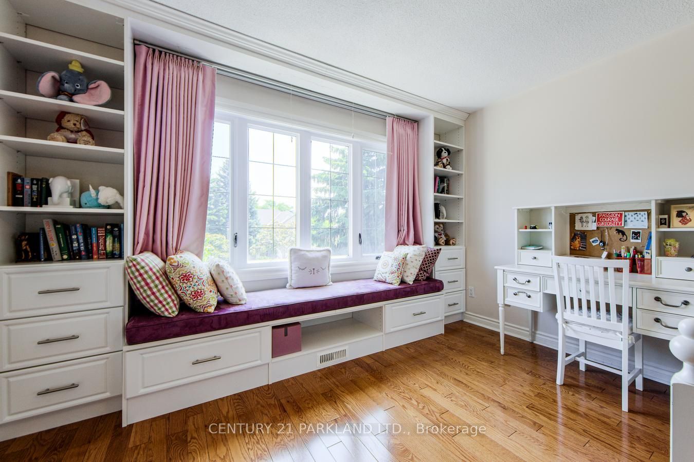 112 Strathearn Avenue Property Photo 32
