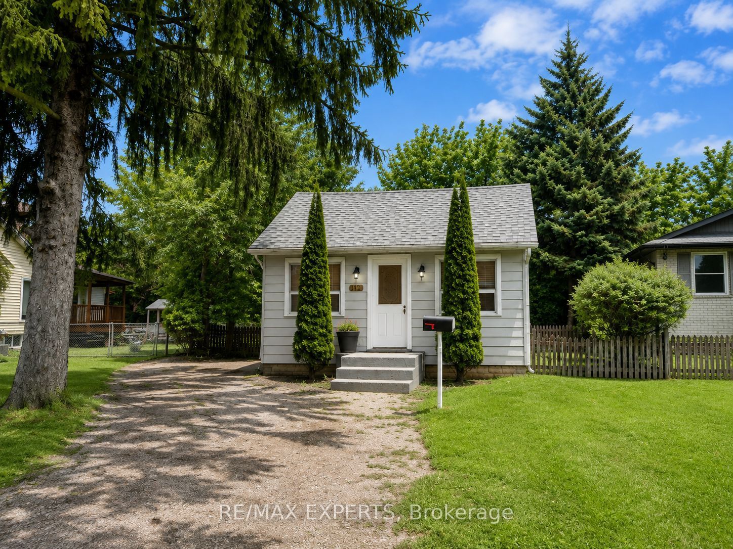 142 Riveredge Drive Property Photo 1