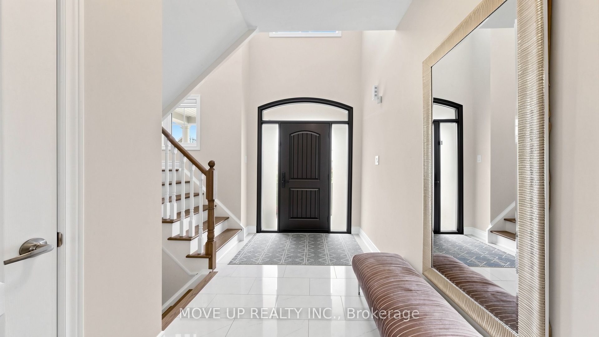 35 Lauderdale Drive Property Photo 17
