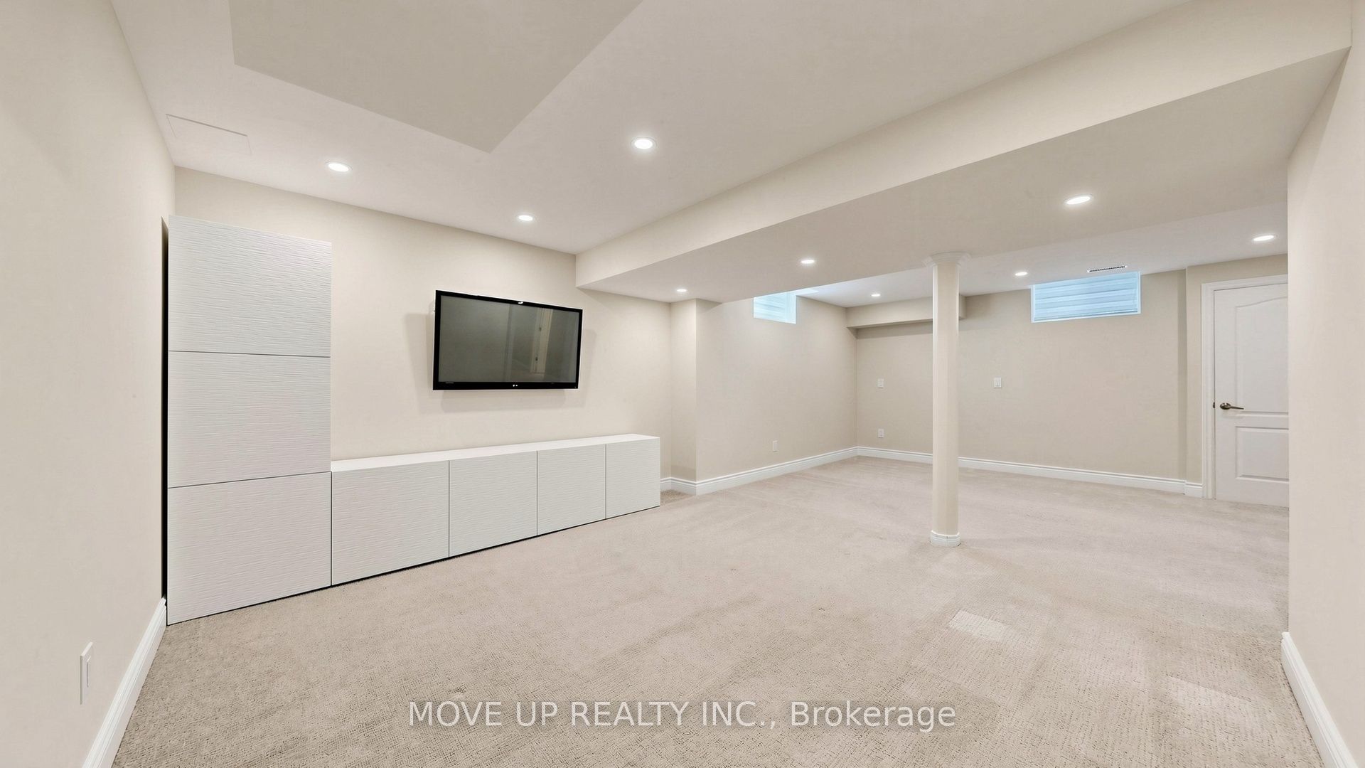 35 Lauderdale Drive Property Photo 37