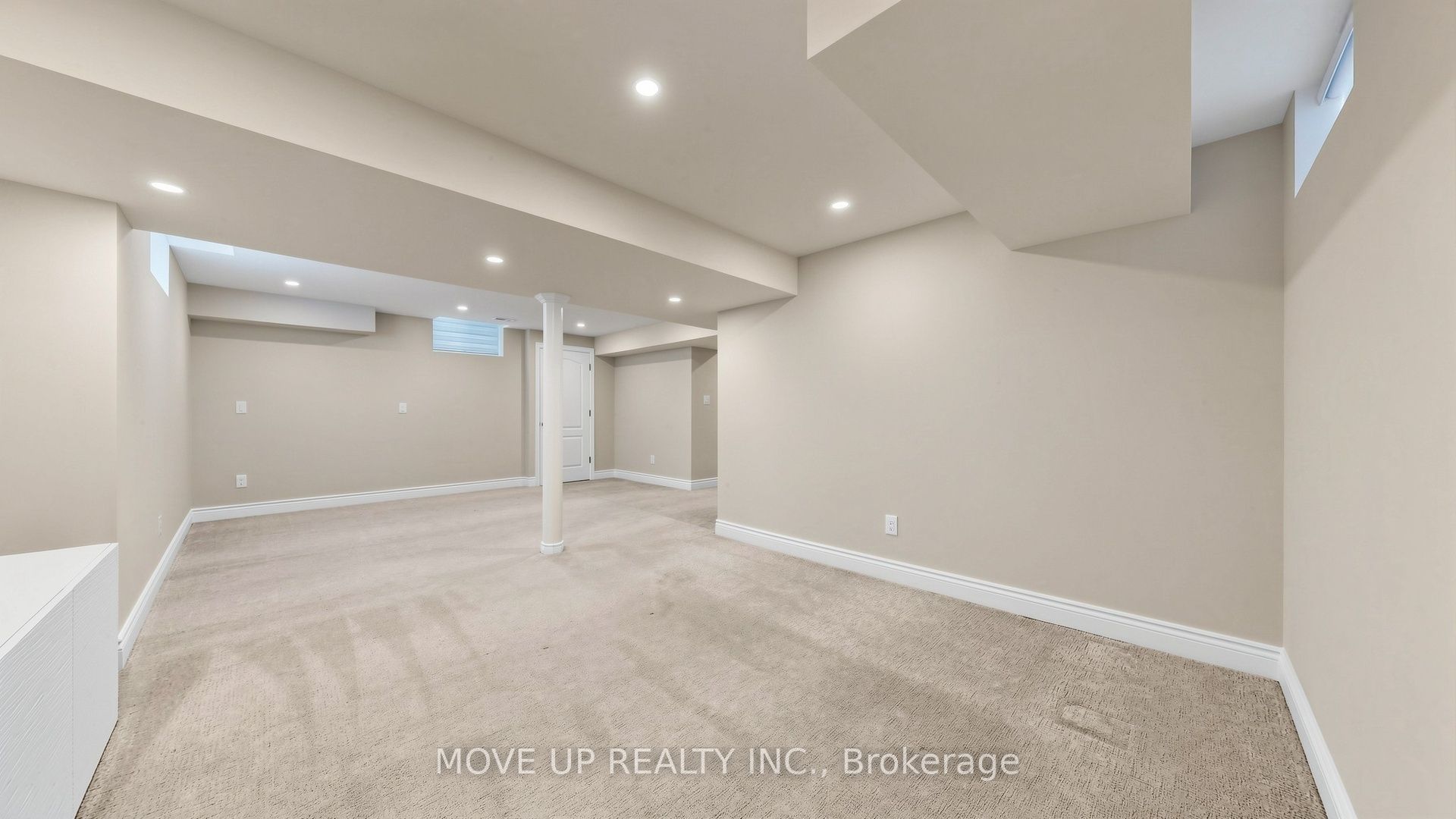 35 Lauderdale Drive Property Photo 38