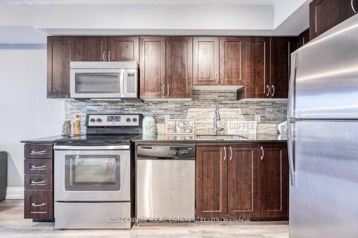 370 Highway 7 E 315 Property Photo 6