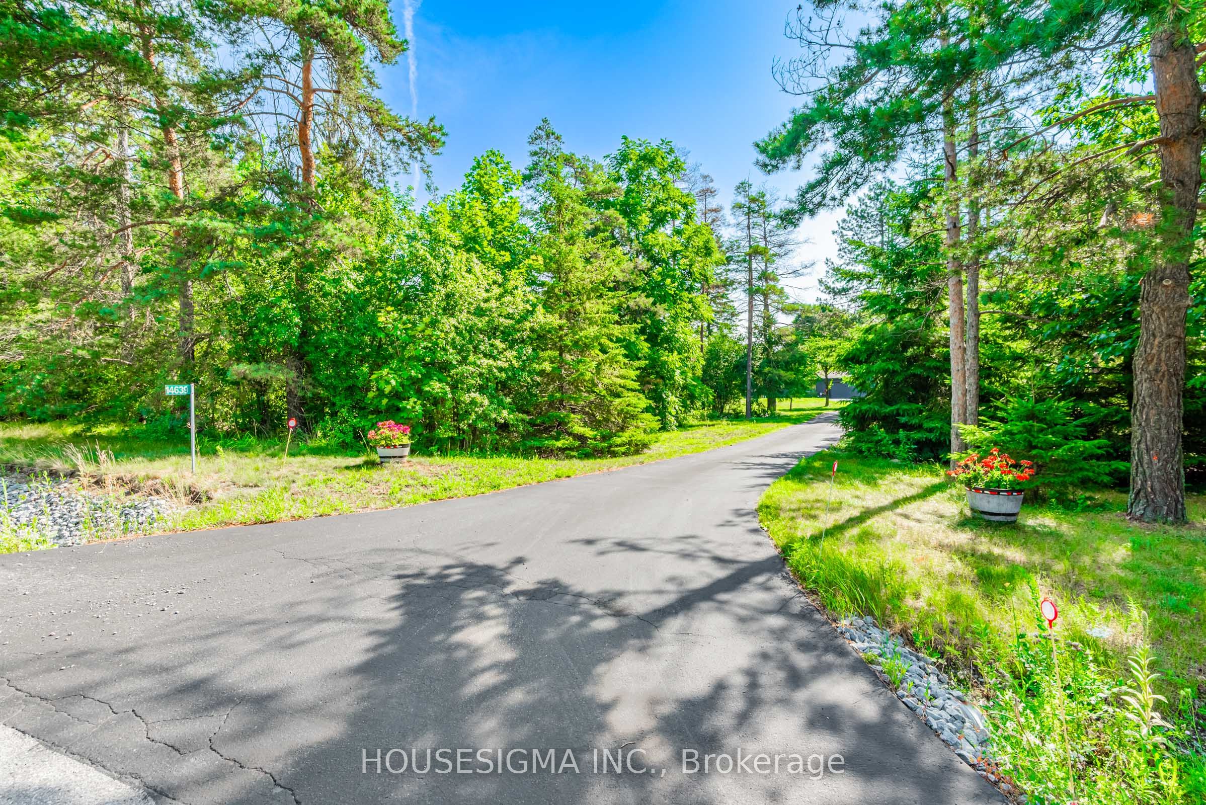 14639 Leslie Street Property Photo 19
