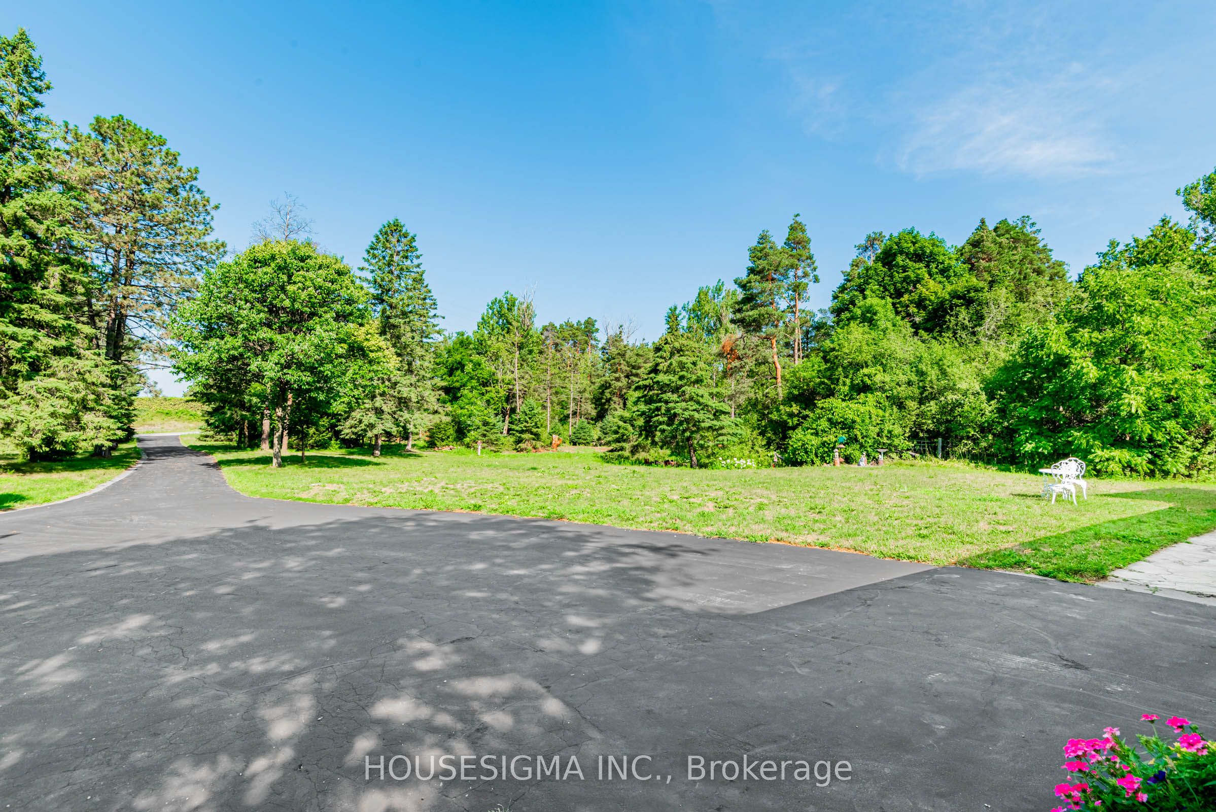 14639 Leslie Street Property Photo 20