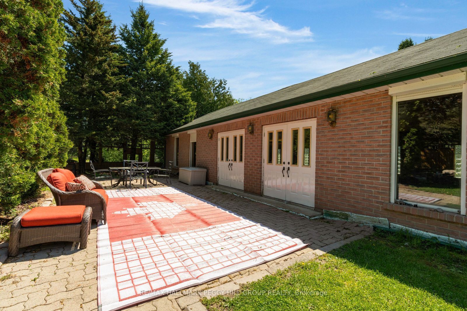 2145 18th Side Road Property Photo 14