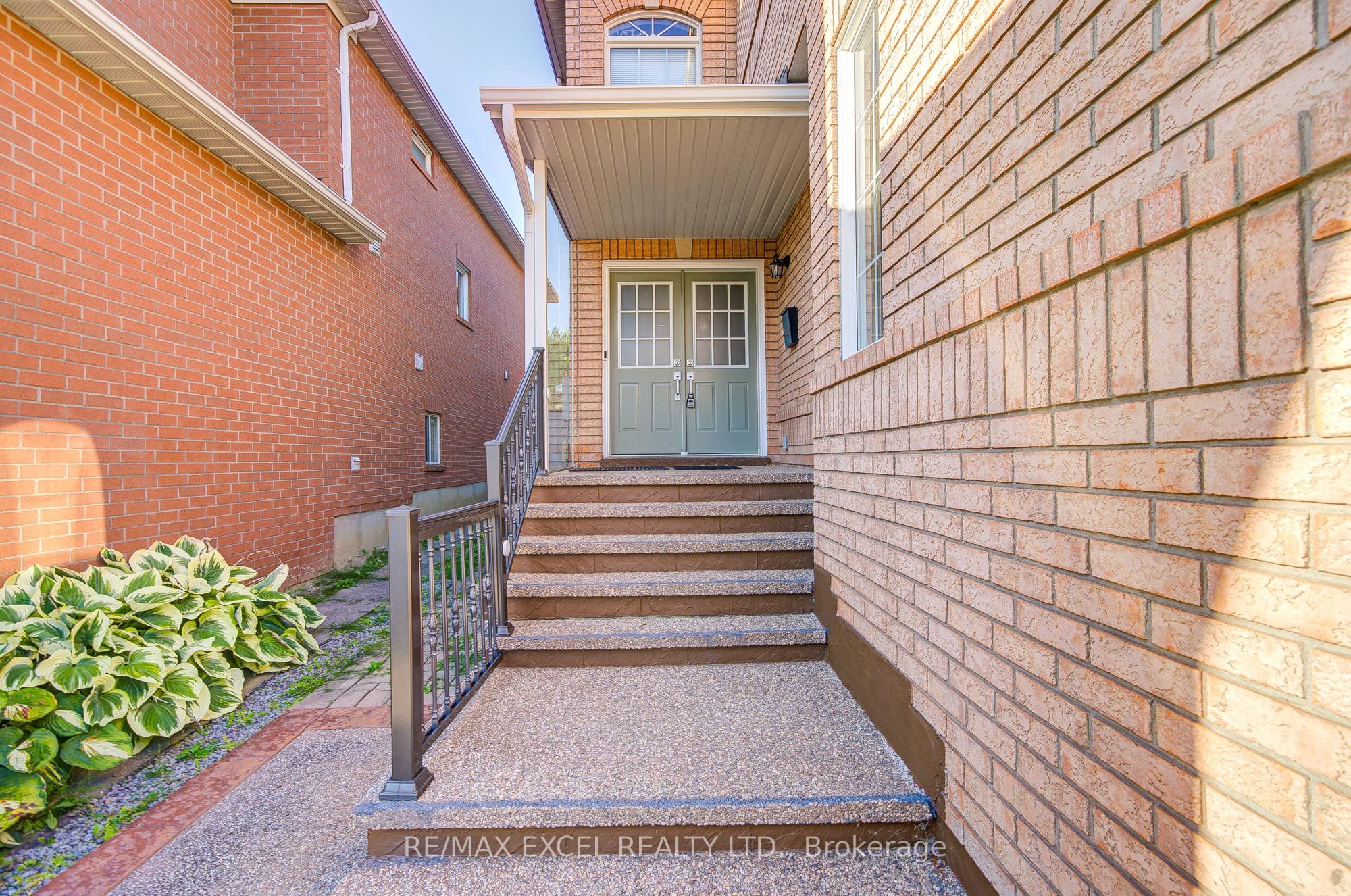 6 Sapphire Drive Property Photo 3