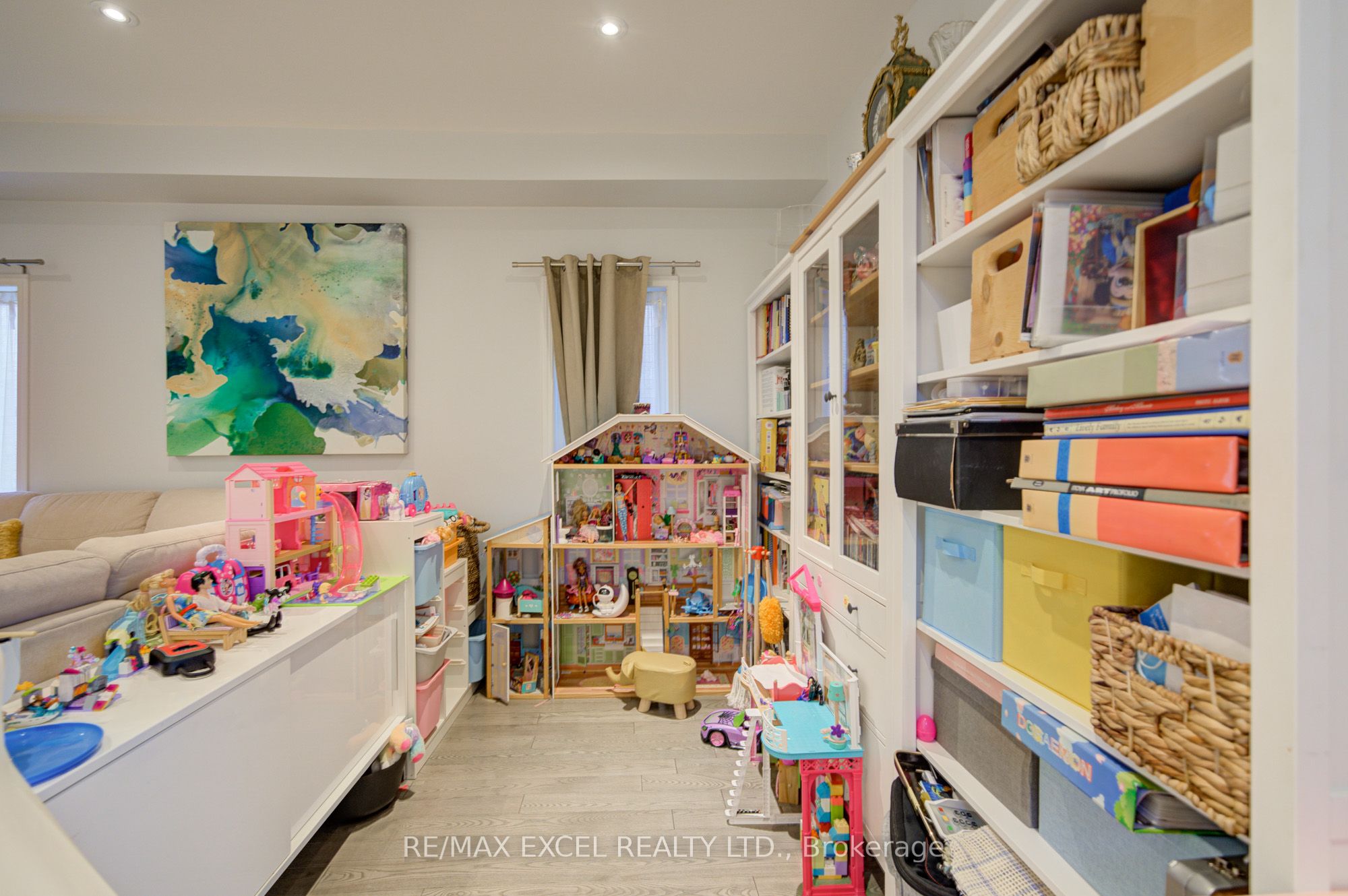 6 Sapphire Drive Property Photo 8