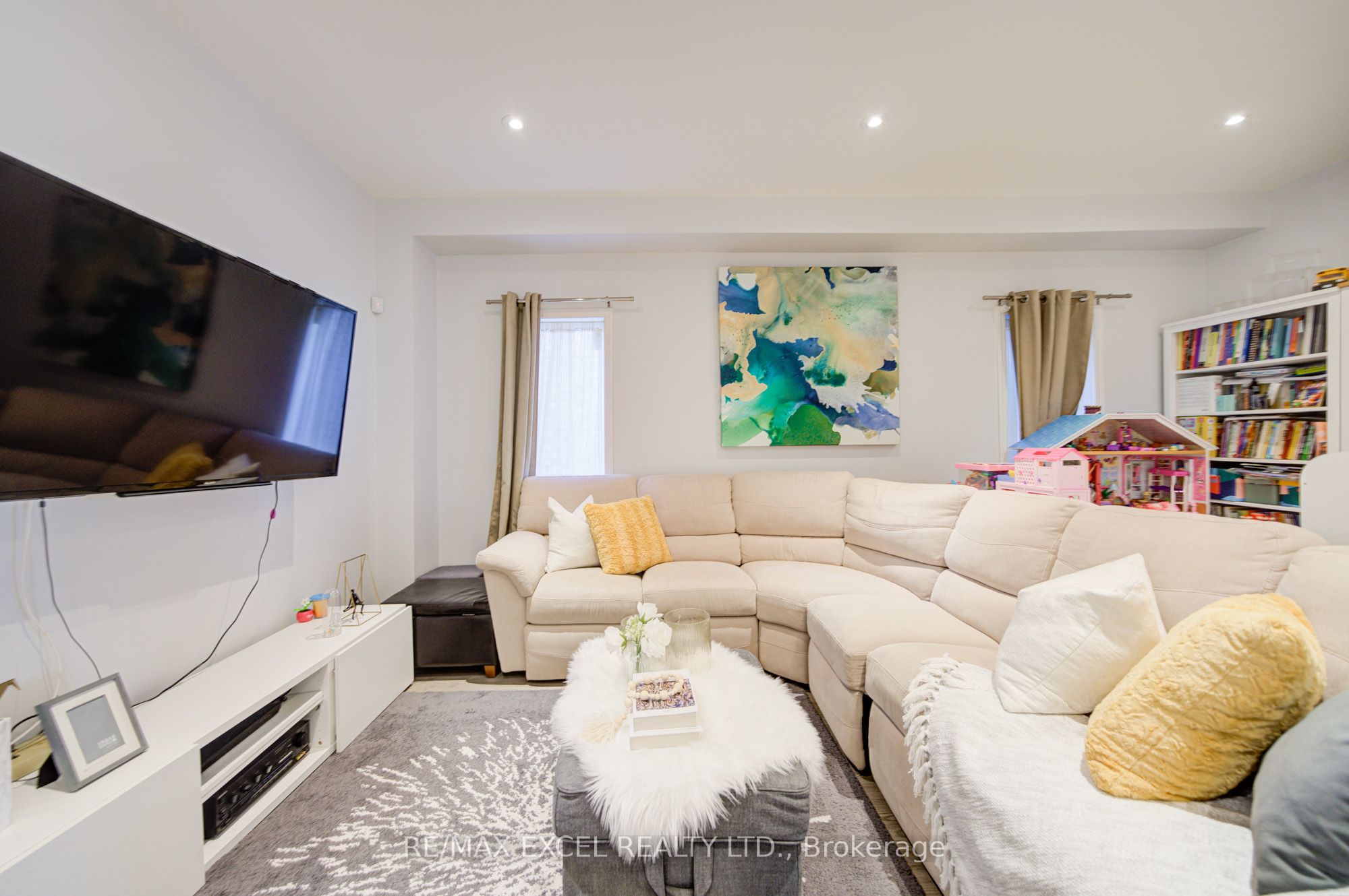 6 Sapphire Drive Property Photo 11