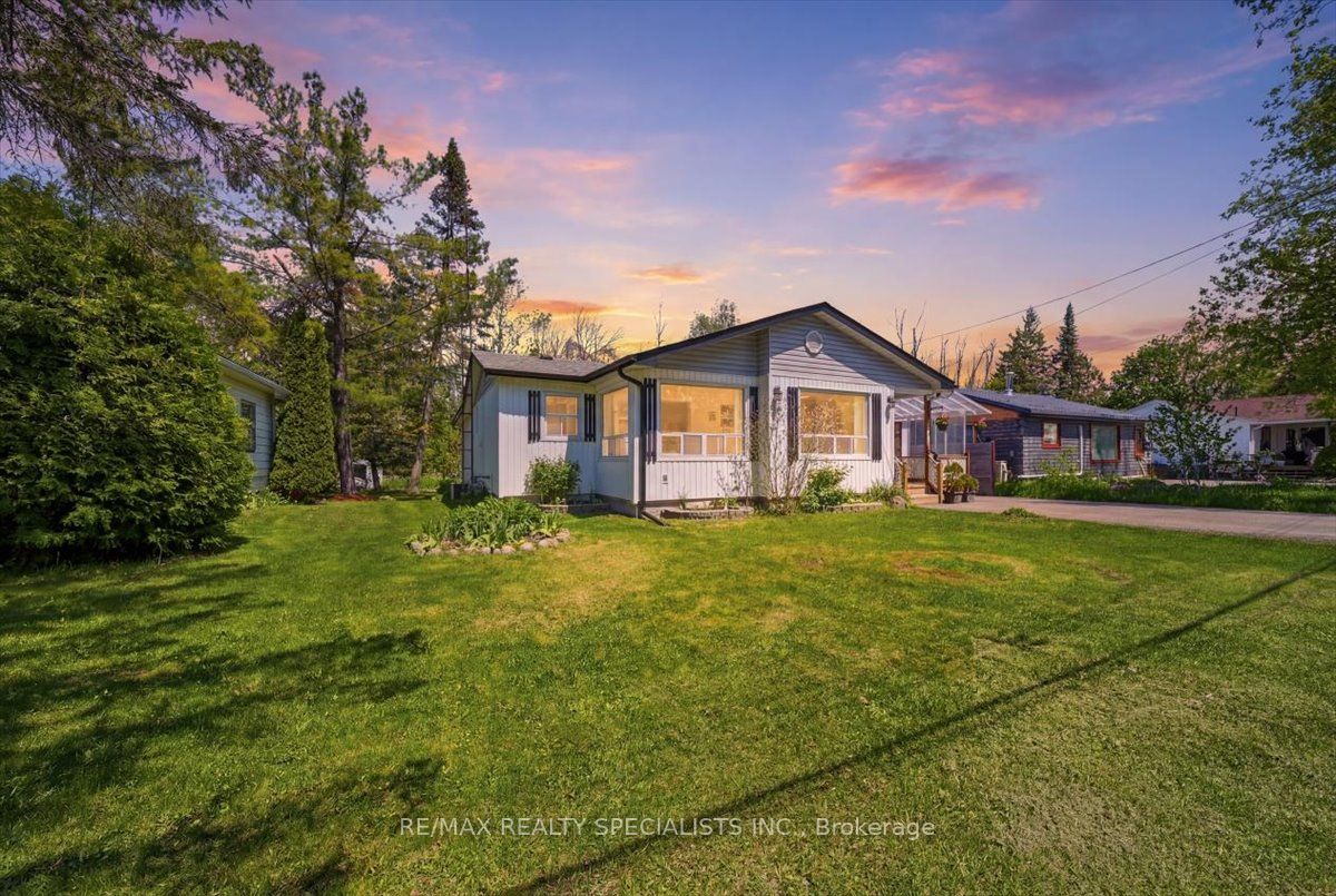 644 Rose Lane Property Photo 4
