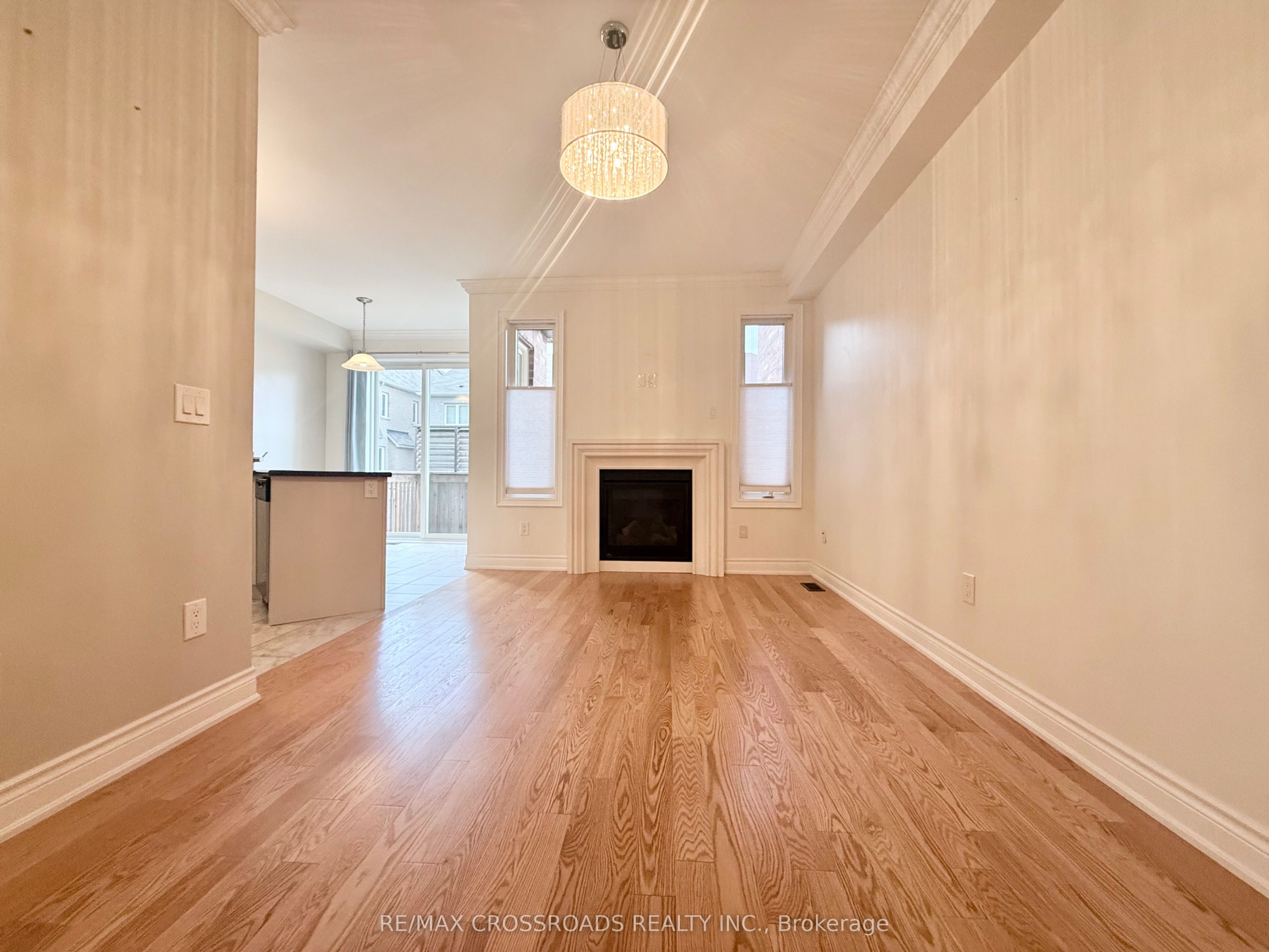 347 Luck Court Property Photo 6