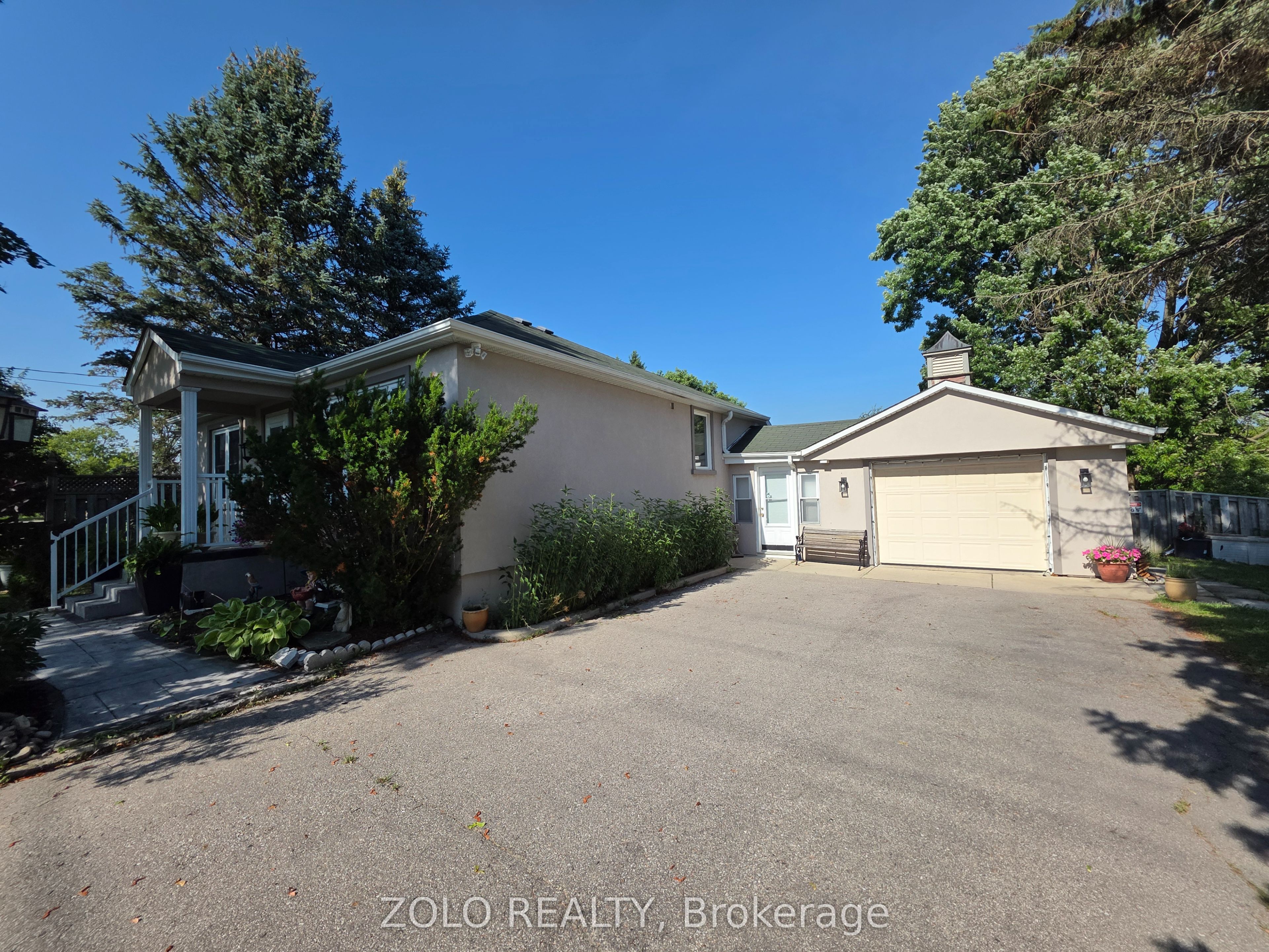 14065 Highway 27 Property Photo 2