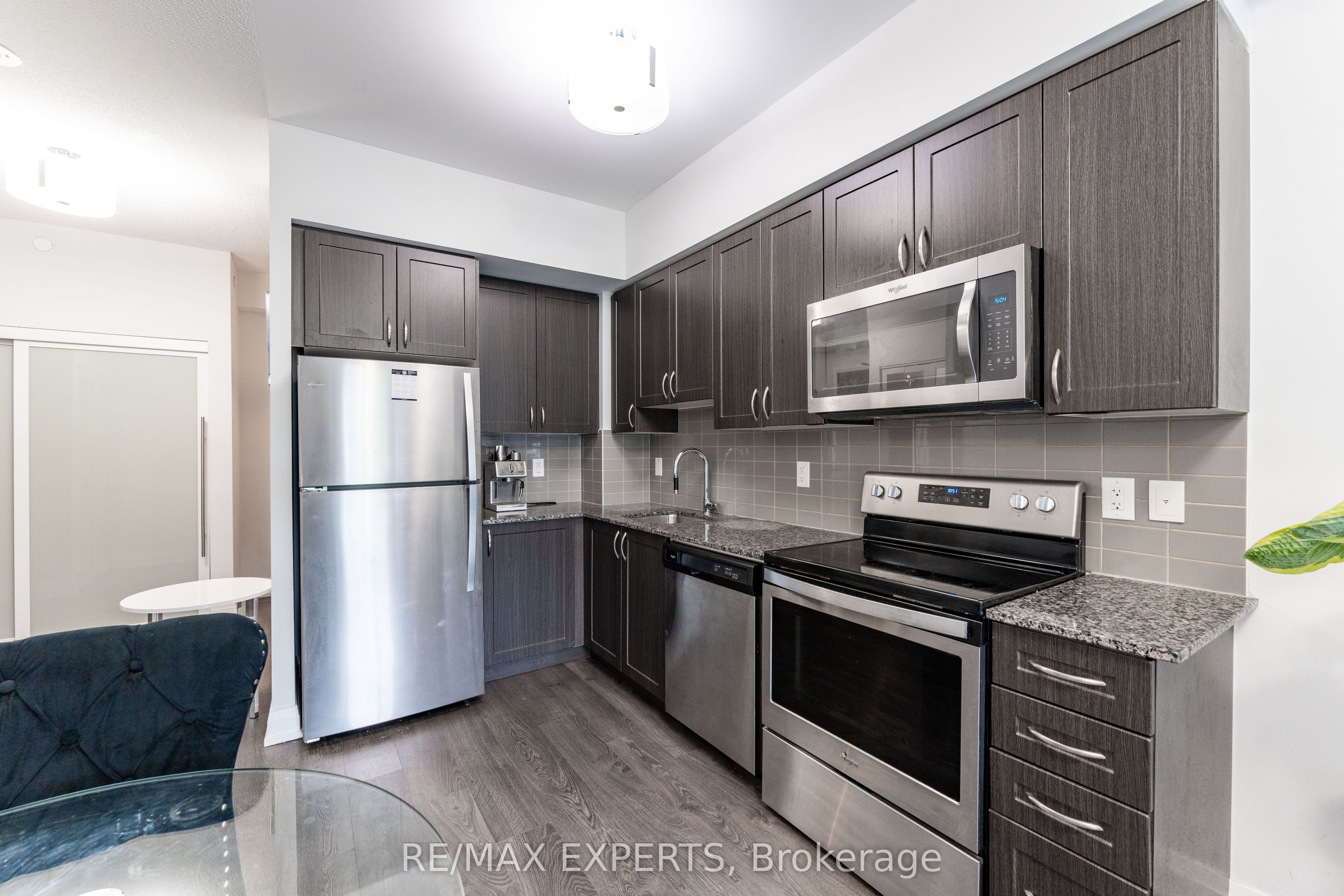 3700 Highway 7 401 Property Photo 11