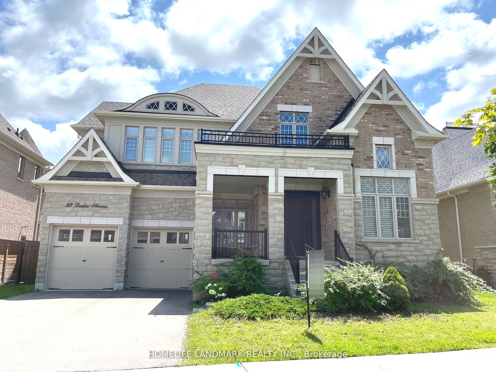 39 Larkin Avenue Property Photo 1