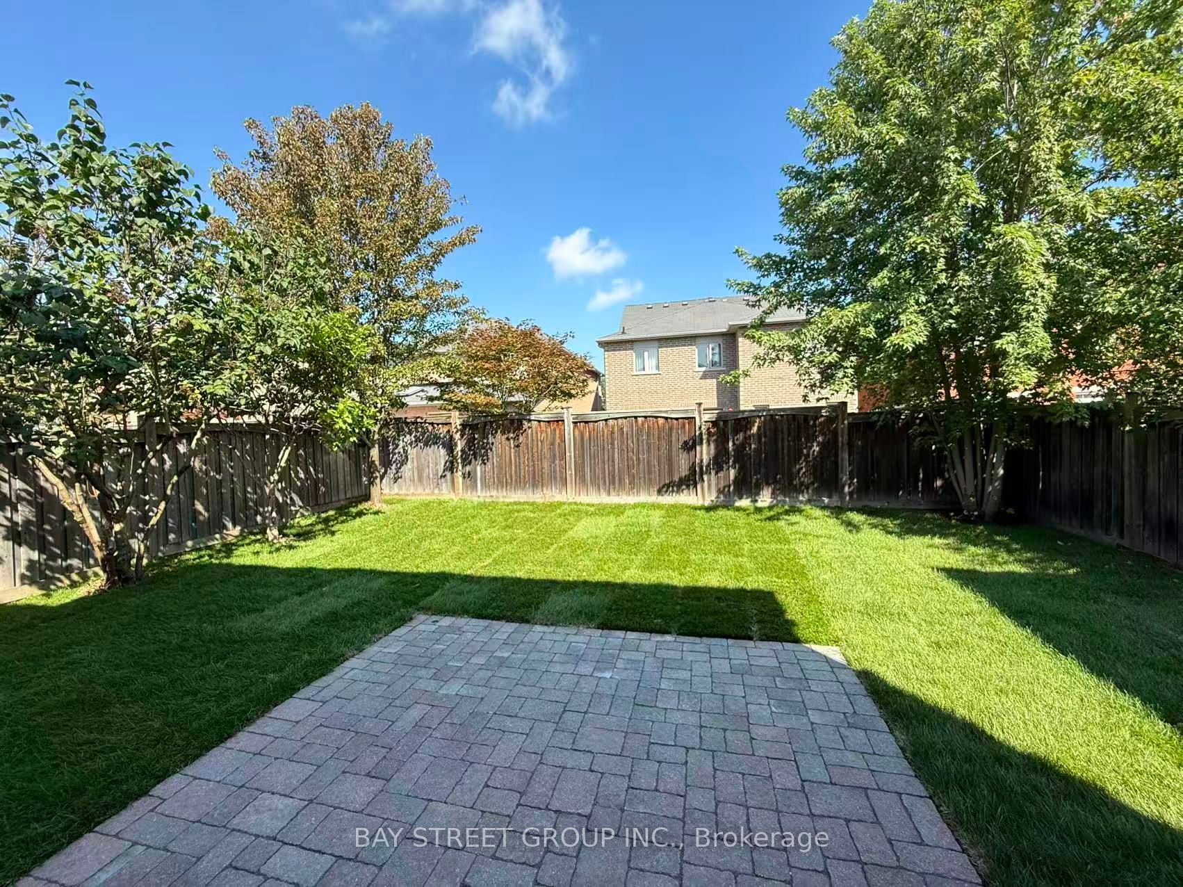 146 Ivy Glen Drive Property Photo 4
