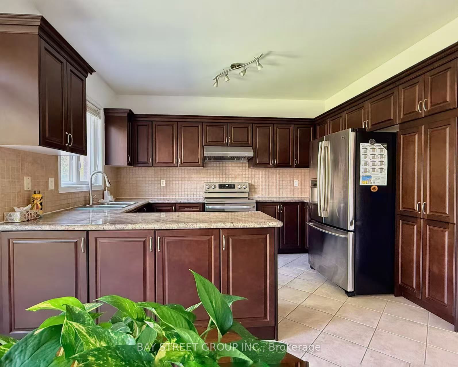 146 Ivy Glen Drive Property Photo 11