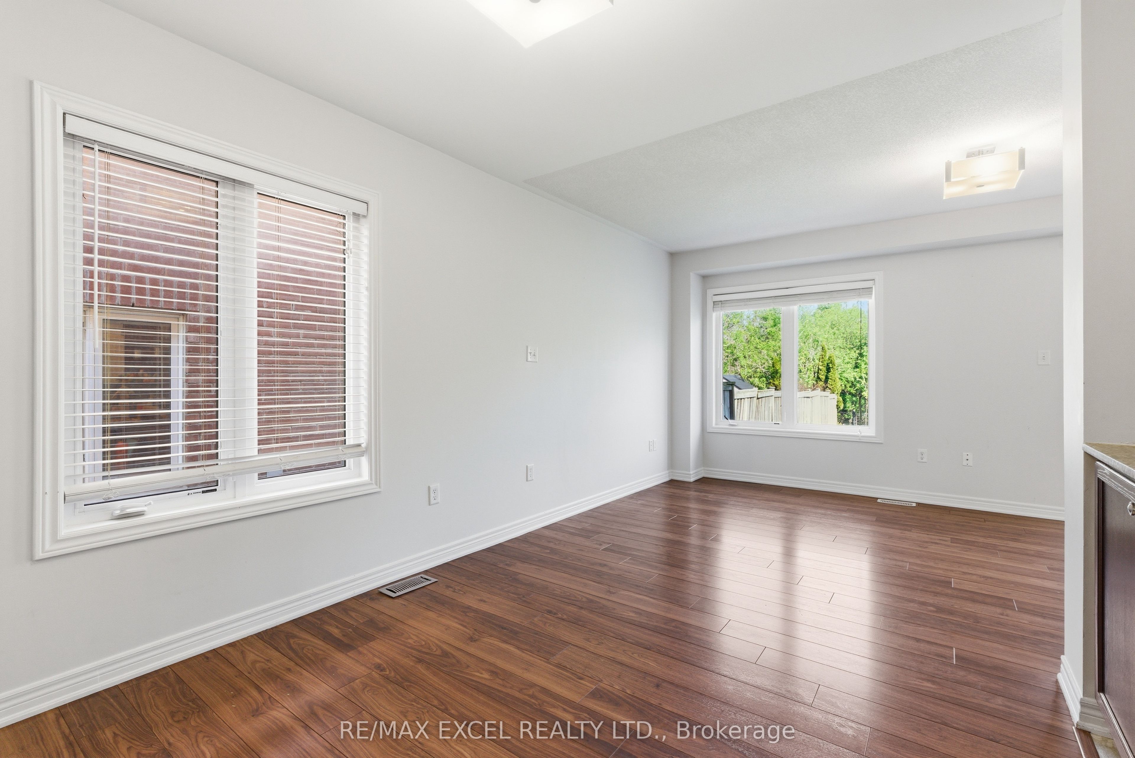 65 Northwest Passage Property Photo 5