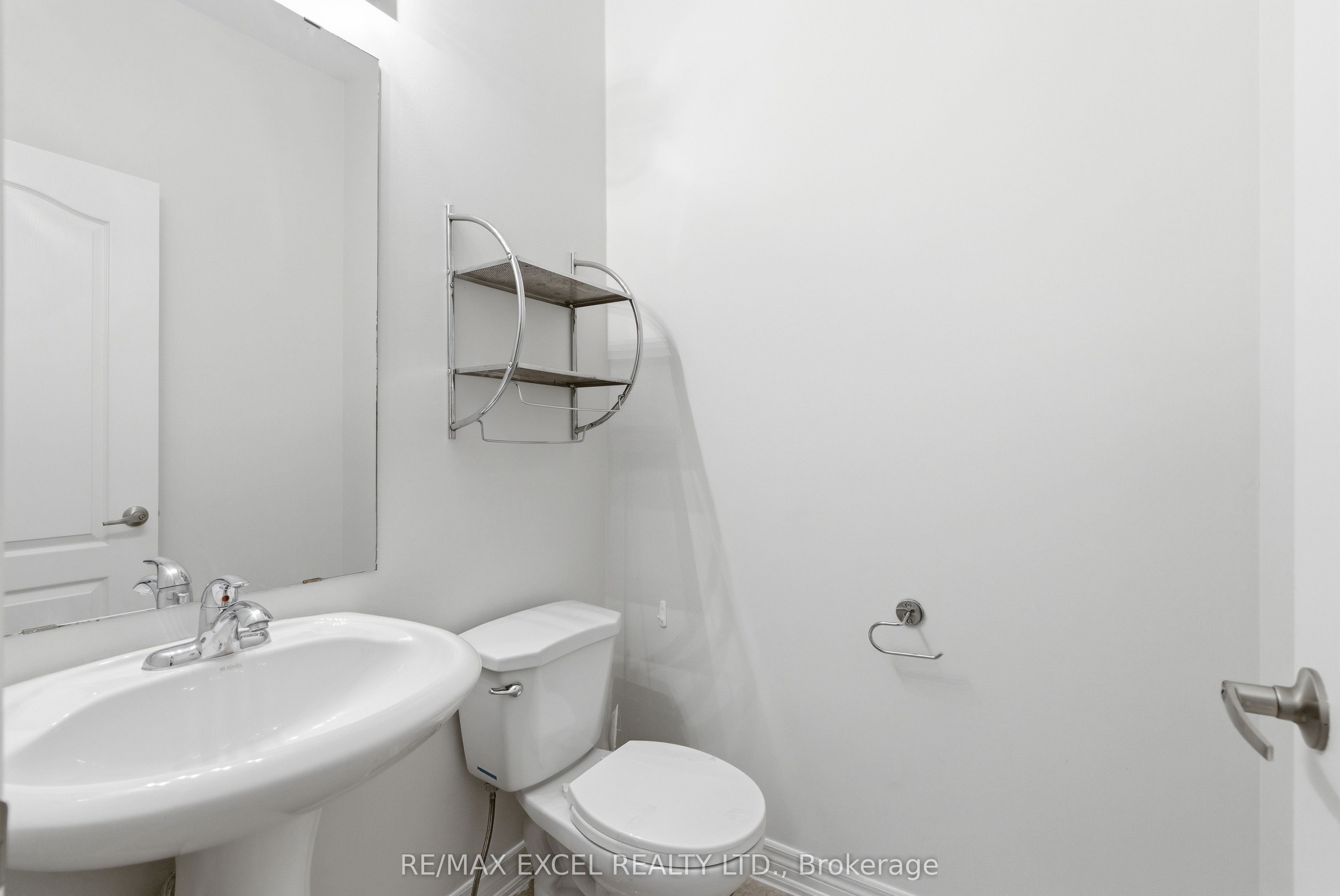 65 Northwest Passage Property Photo 10