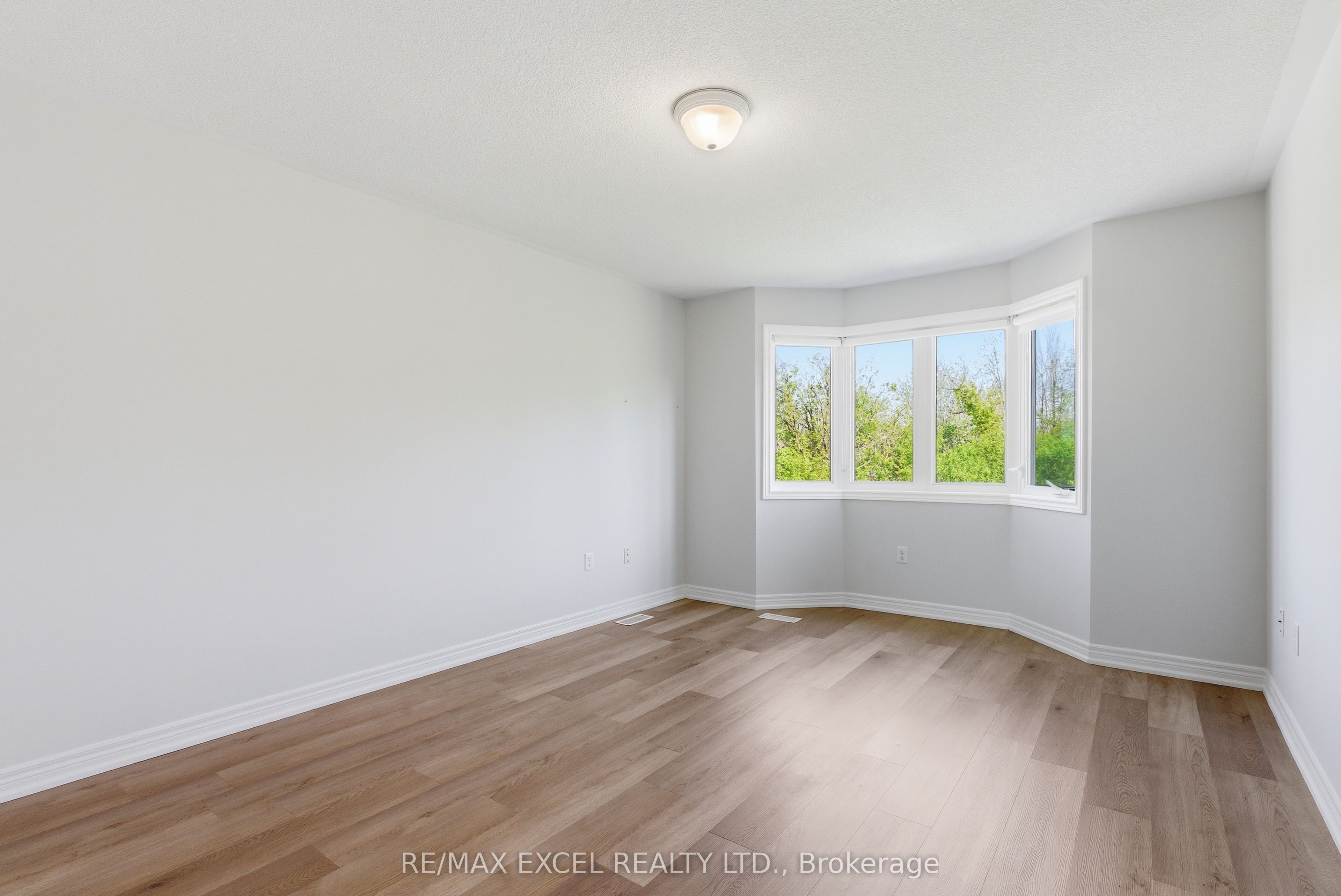 65 Northwest Passage Property Photo 13