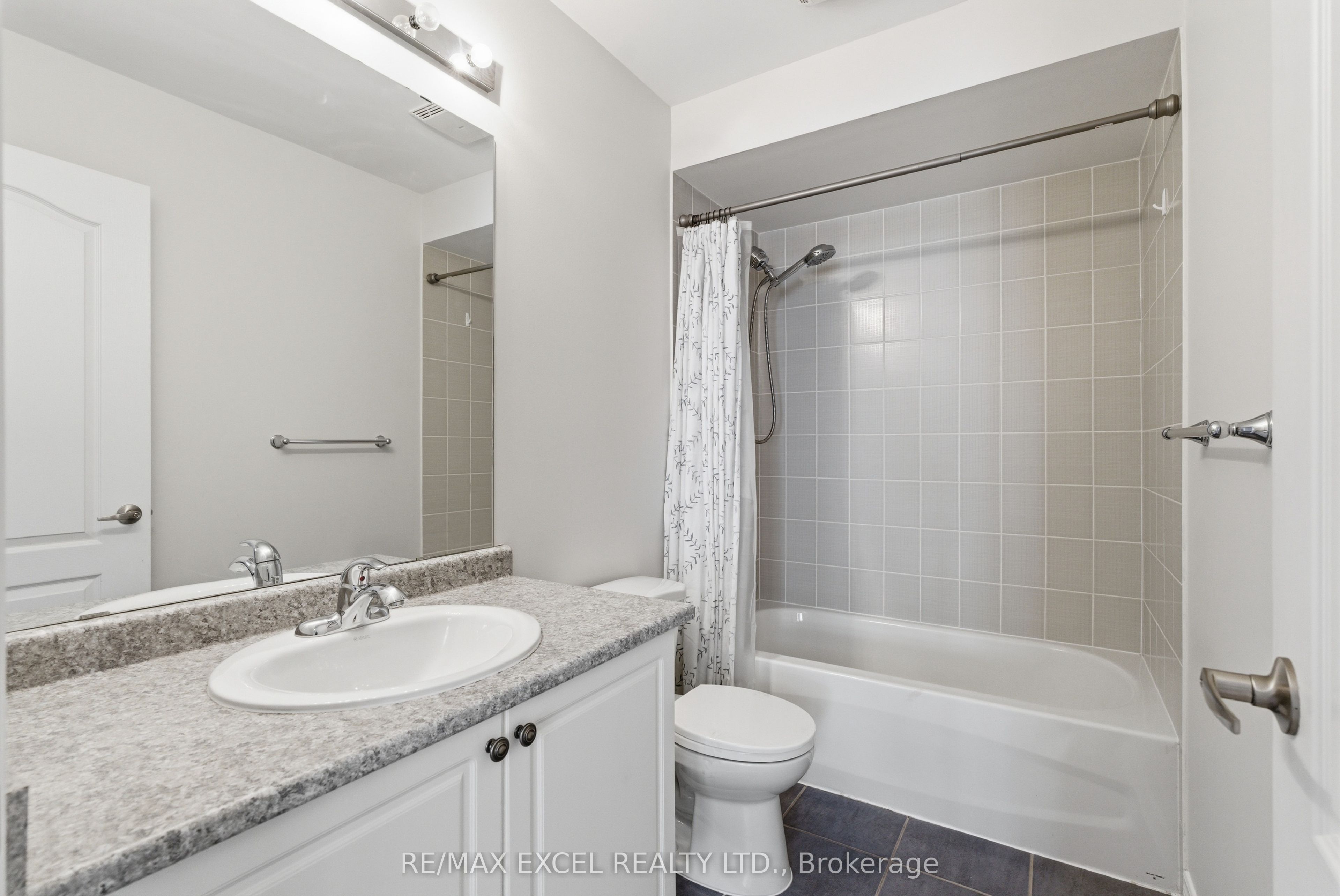 65 Northwest Passage Property Photo 24