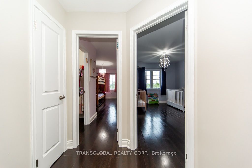 83 Spruce Pine Crescent N Property Photo 10