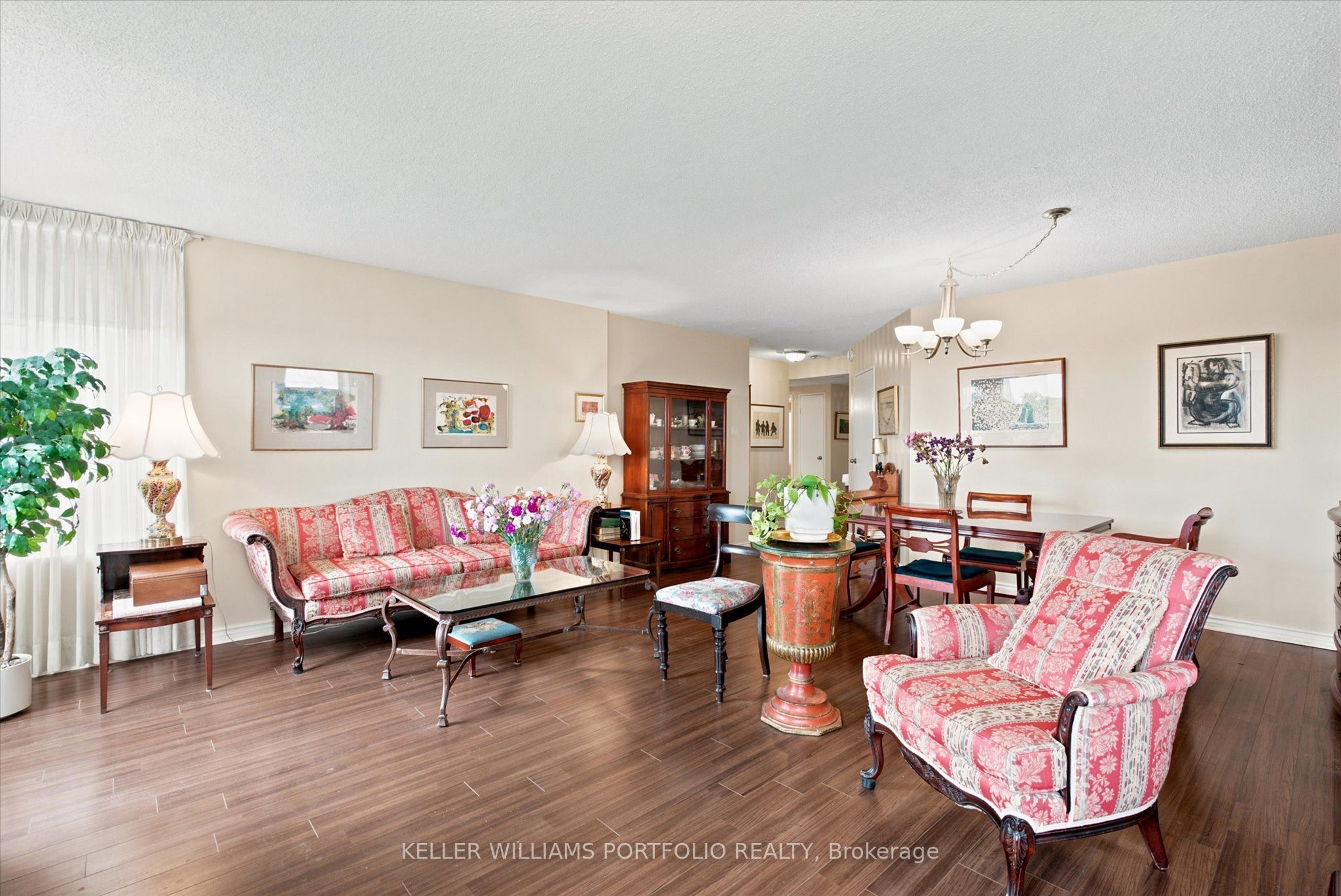 7601 Bathurst Street 515 Property Photo 10