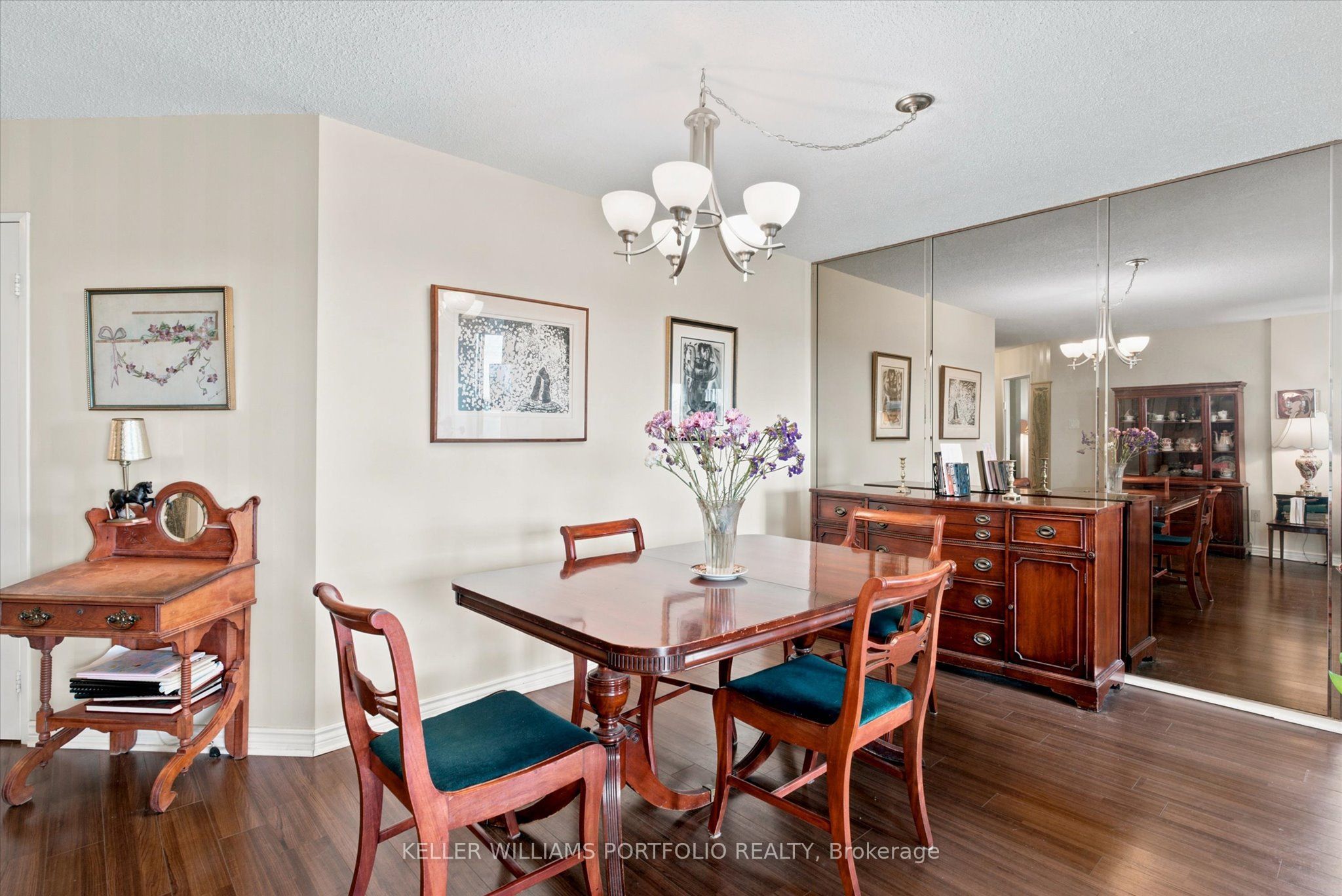 7601 Bathurst Street 515 Property Photo 21