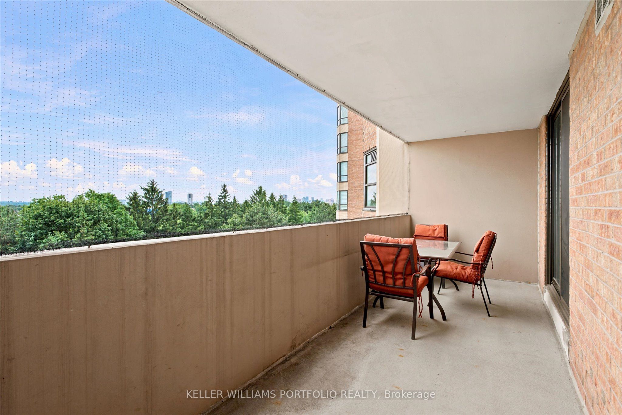 7601 Bathurst Street 515 Property Photo 35