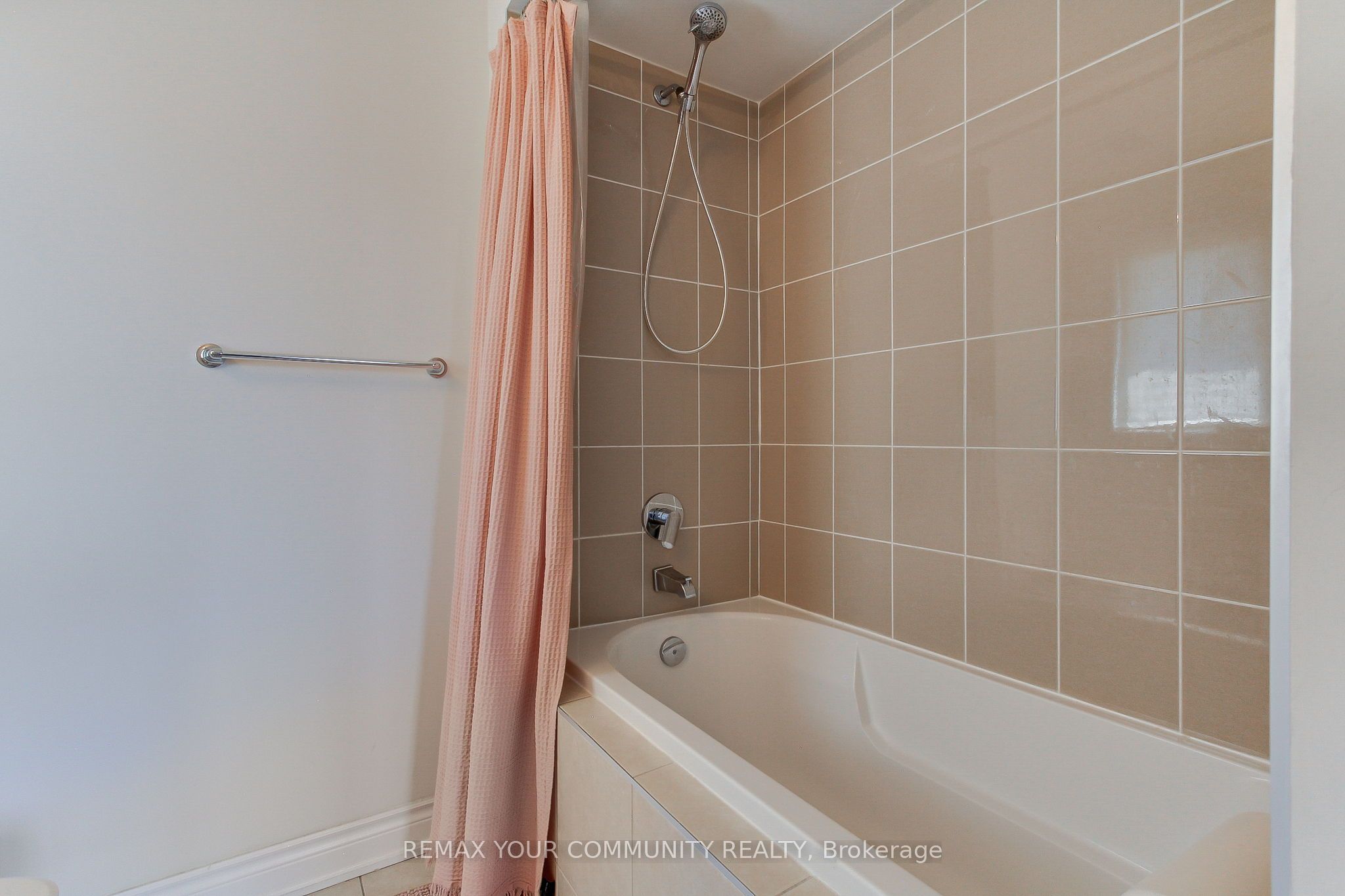 26 Hodgson Road Property Photo 44