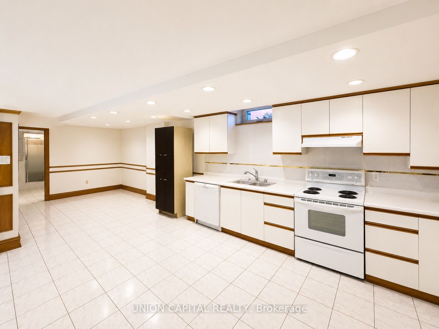 300 Belview Avenue Bsmt Property Photo 3