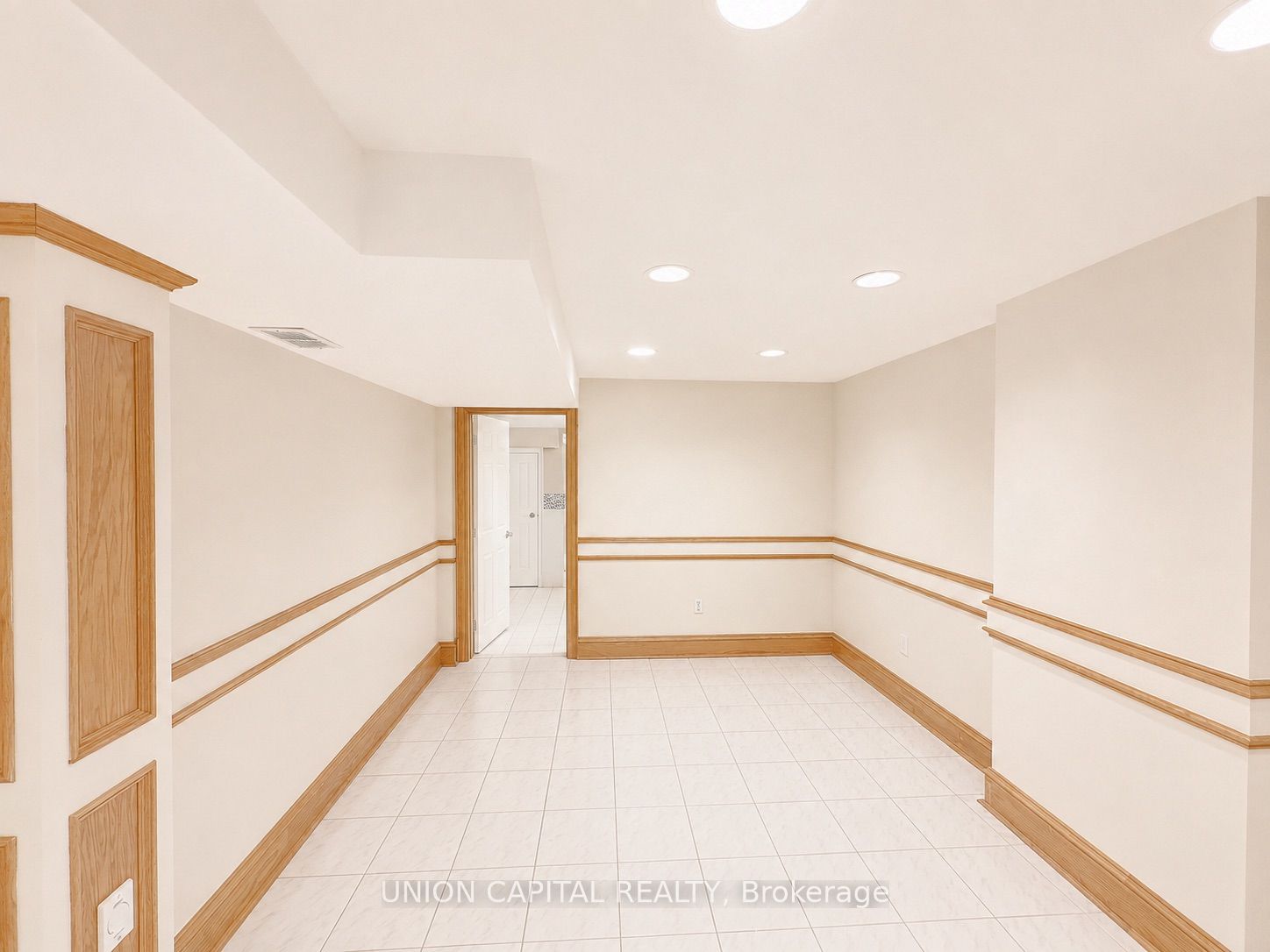 300 Belview Avenue Bsmt Property Photo 6