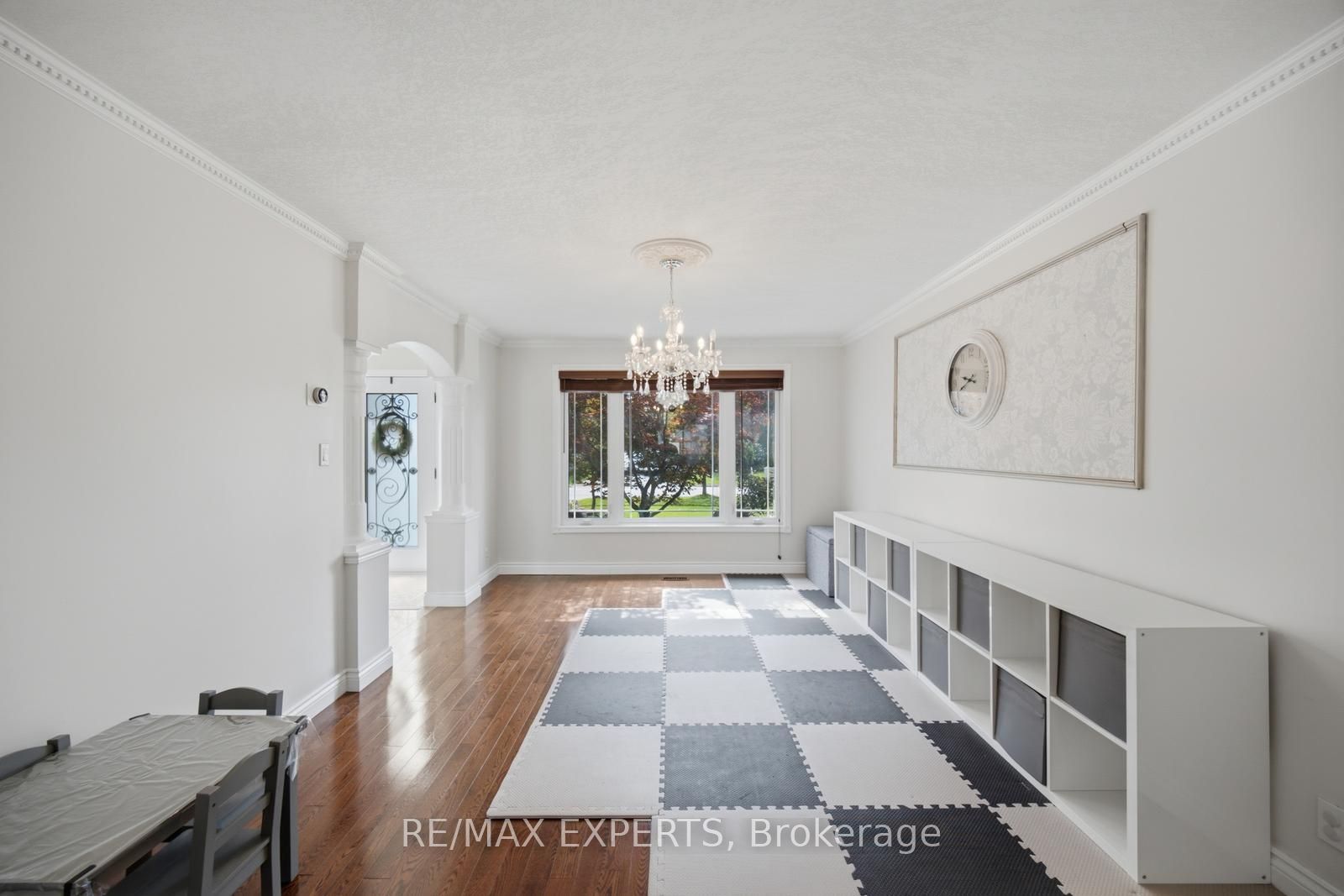 444 Maplegrove Avenue Property Photo 12