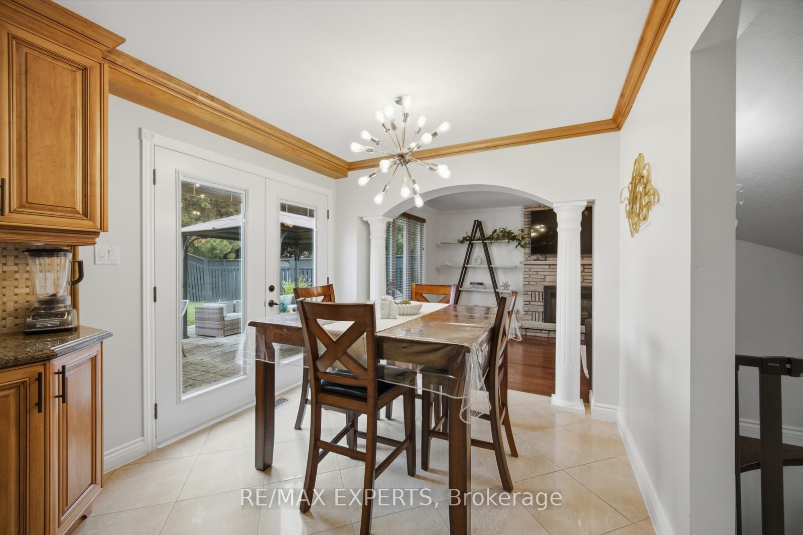 444 Maplegrove Avenue Property Photo 18