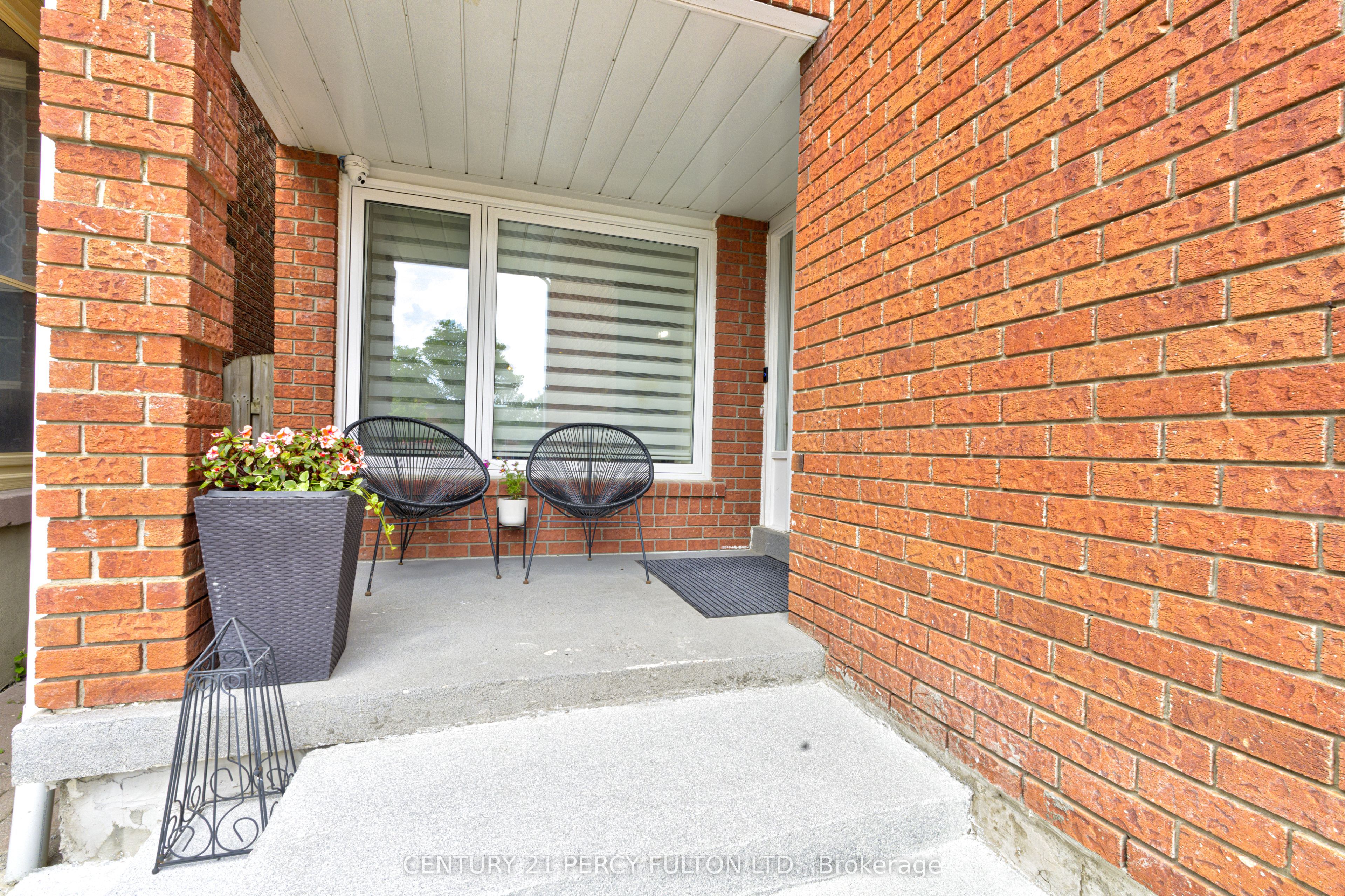 109 Woodcroft Lane Property Photo 3