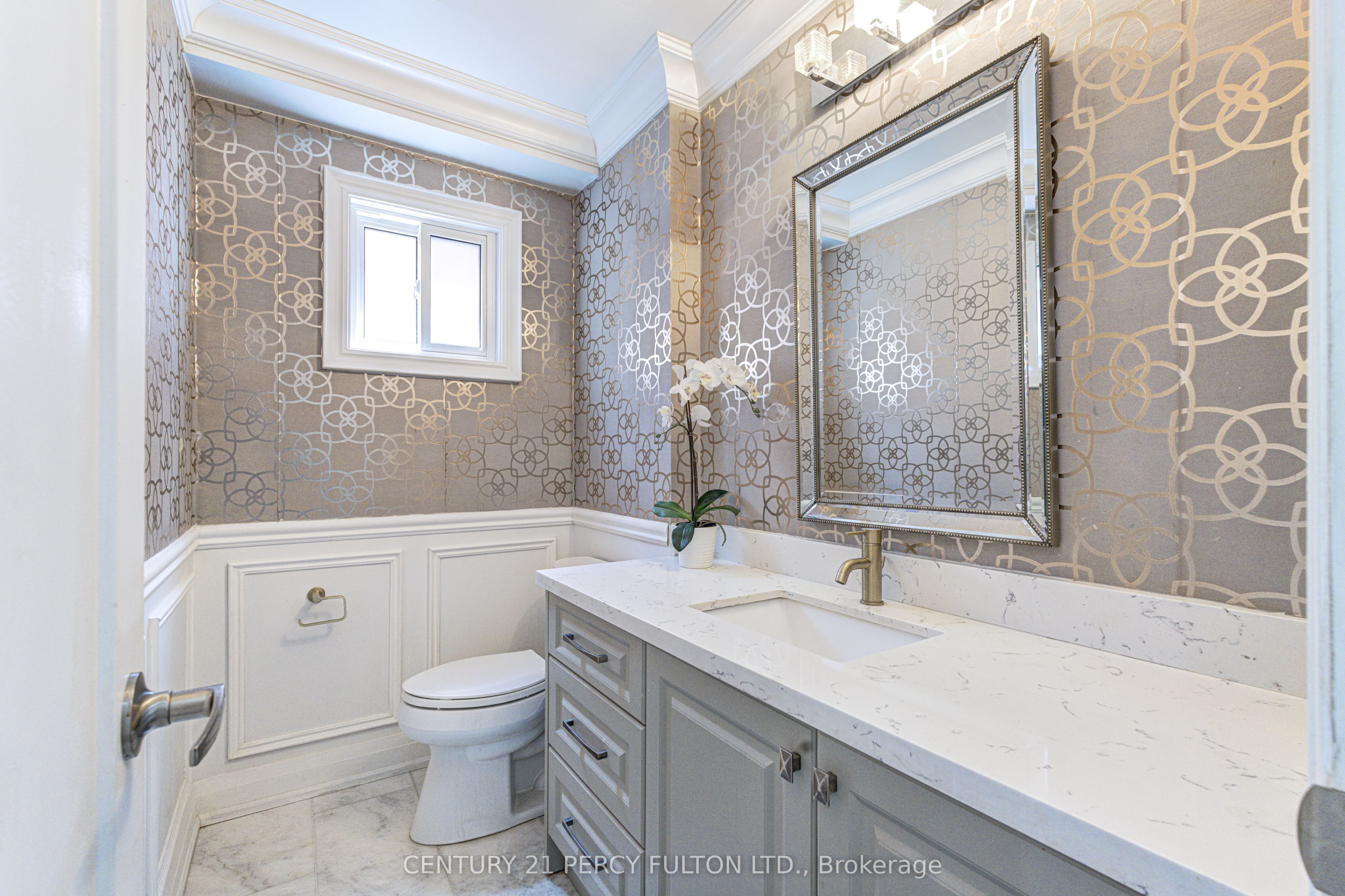 109 Woodcroft Lane Property Photo 7